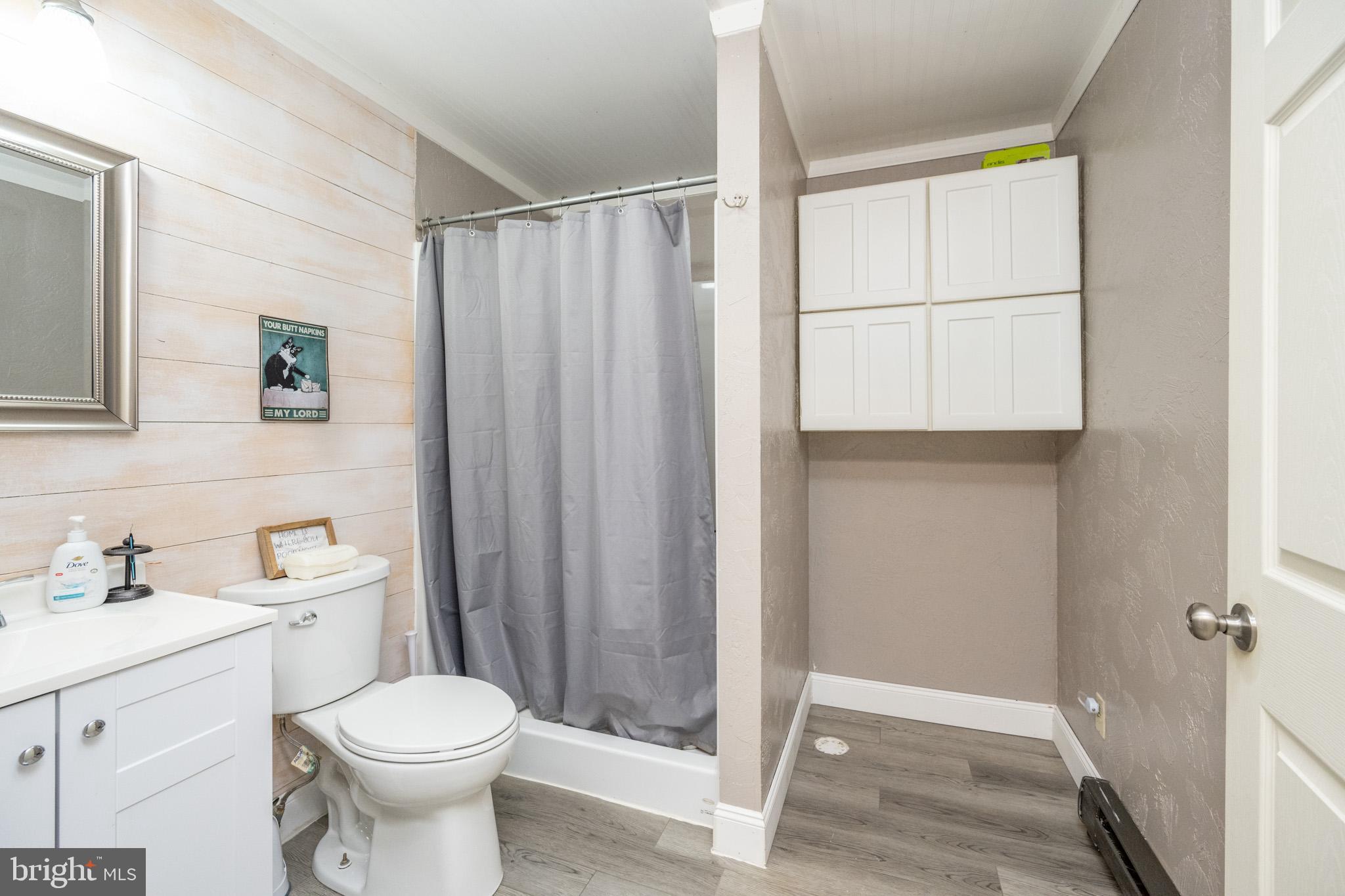 MOUNTAIN LAKE PARK - Residential