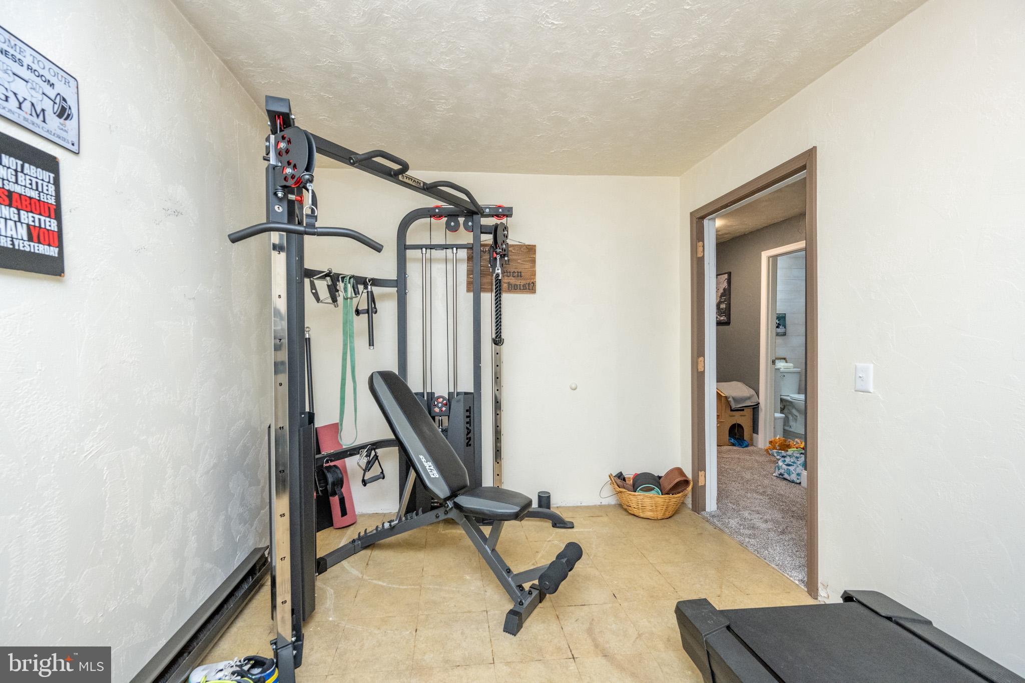 MOUNTAIN LAKE PARK - Residential