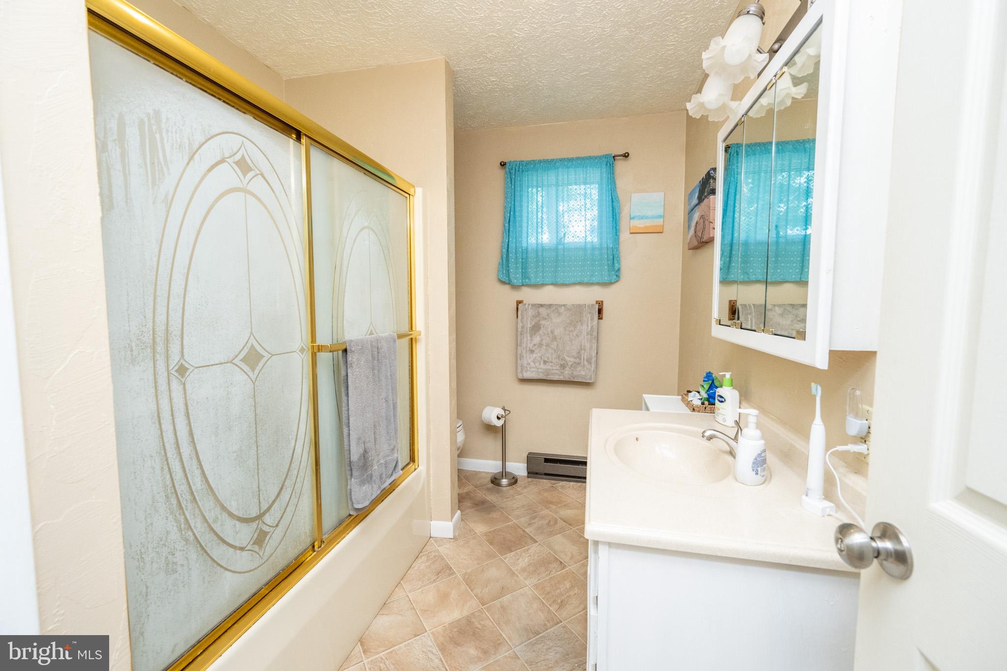 MOUNTAIN LAKE PARK - Residential