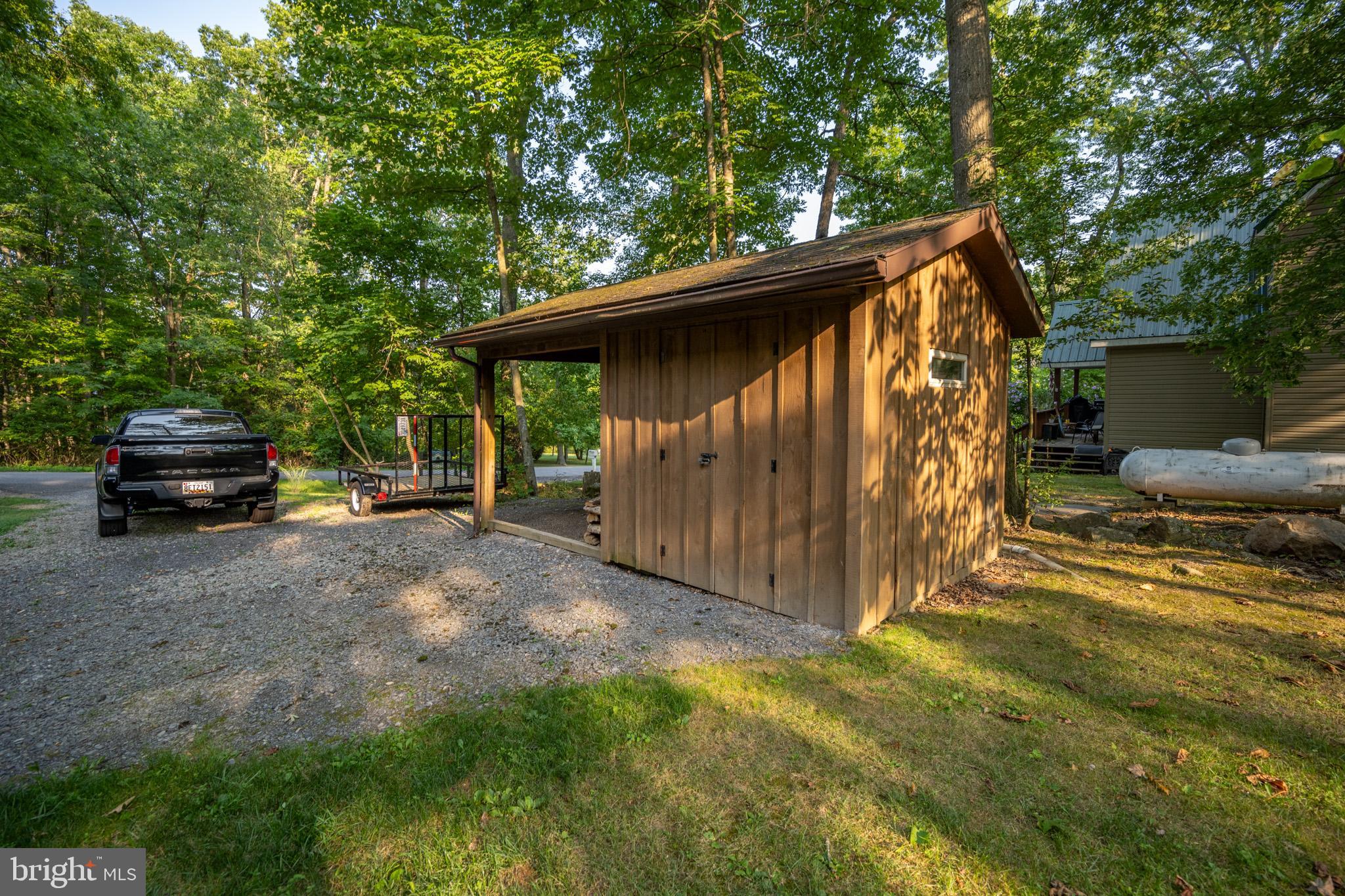 MOUNTAIN LAKE PARK - Residential