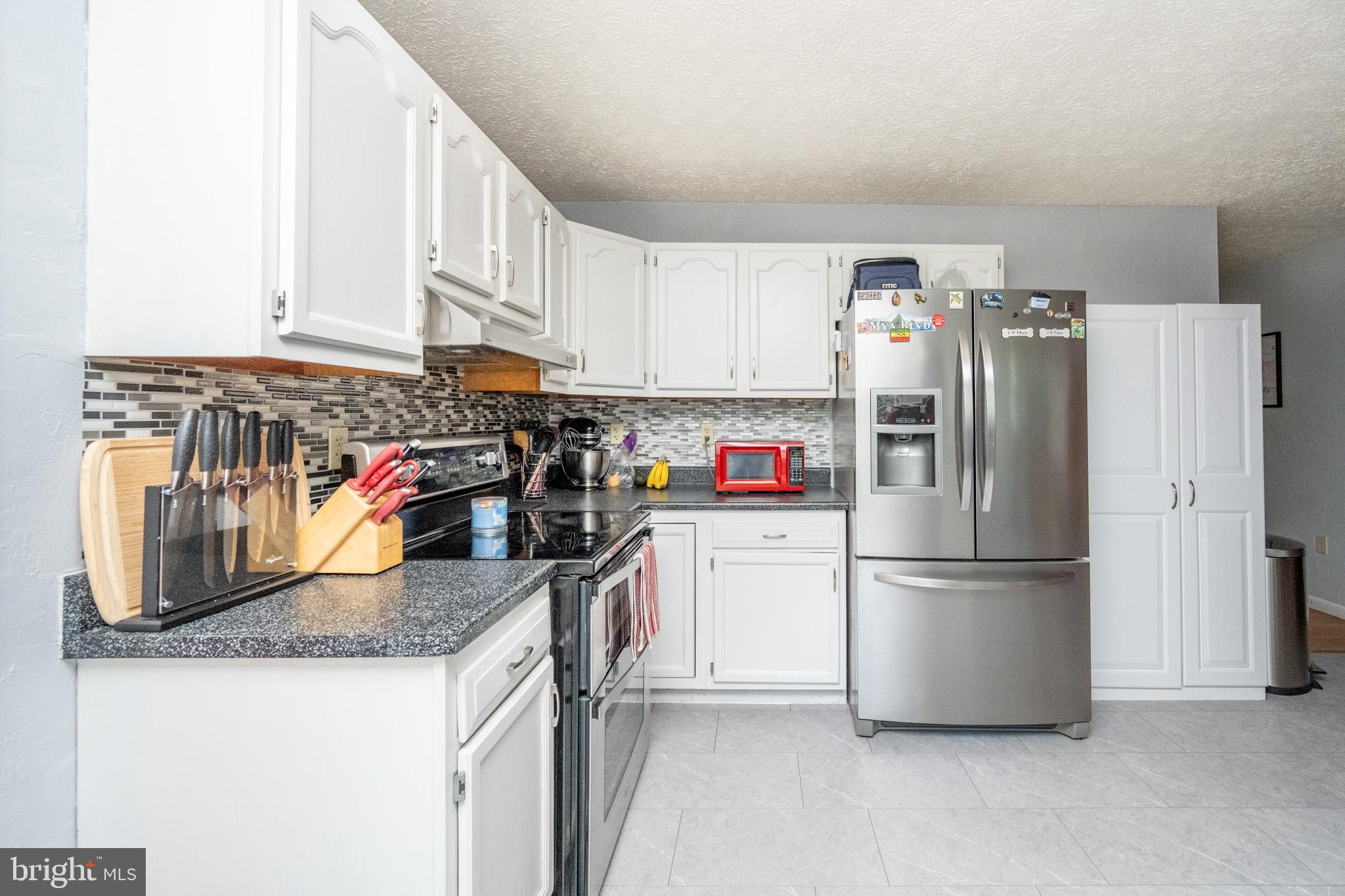 MOUNTAIN LAKE PARK - Residential