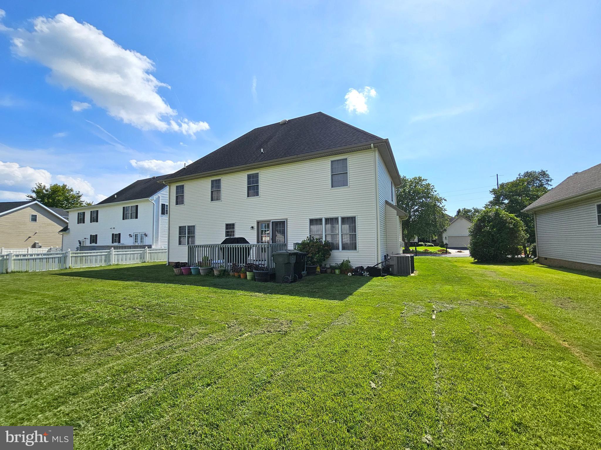 SLEEPY HOLLOW - Residential Lease