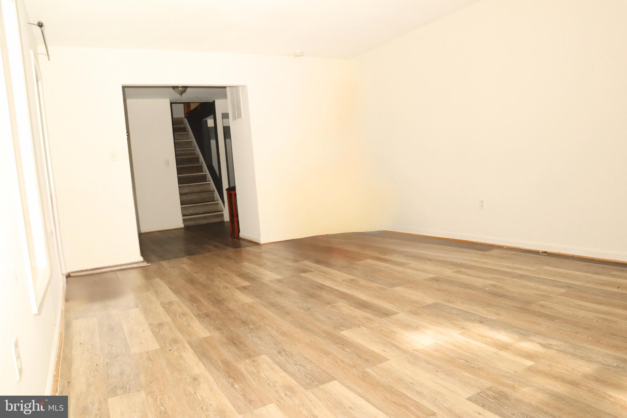 GOODMAN HEIGHTS - Residential