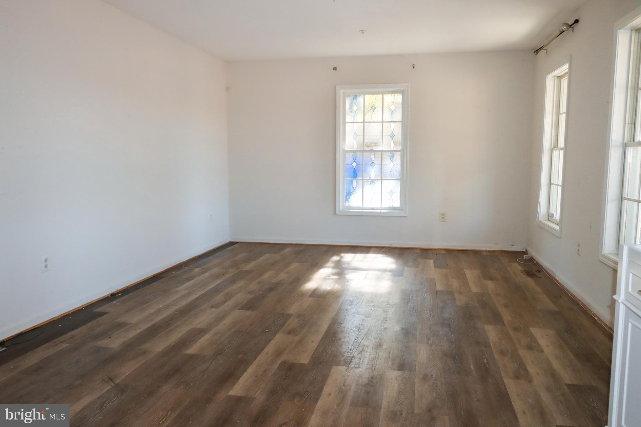 GOODMAN HEIGHTS - Residential
