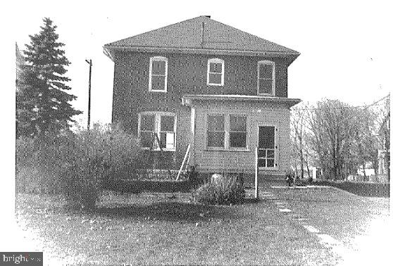 MAUGANSVILLE - Residential