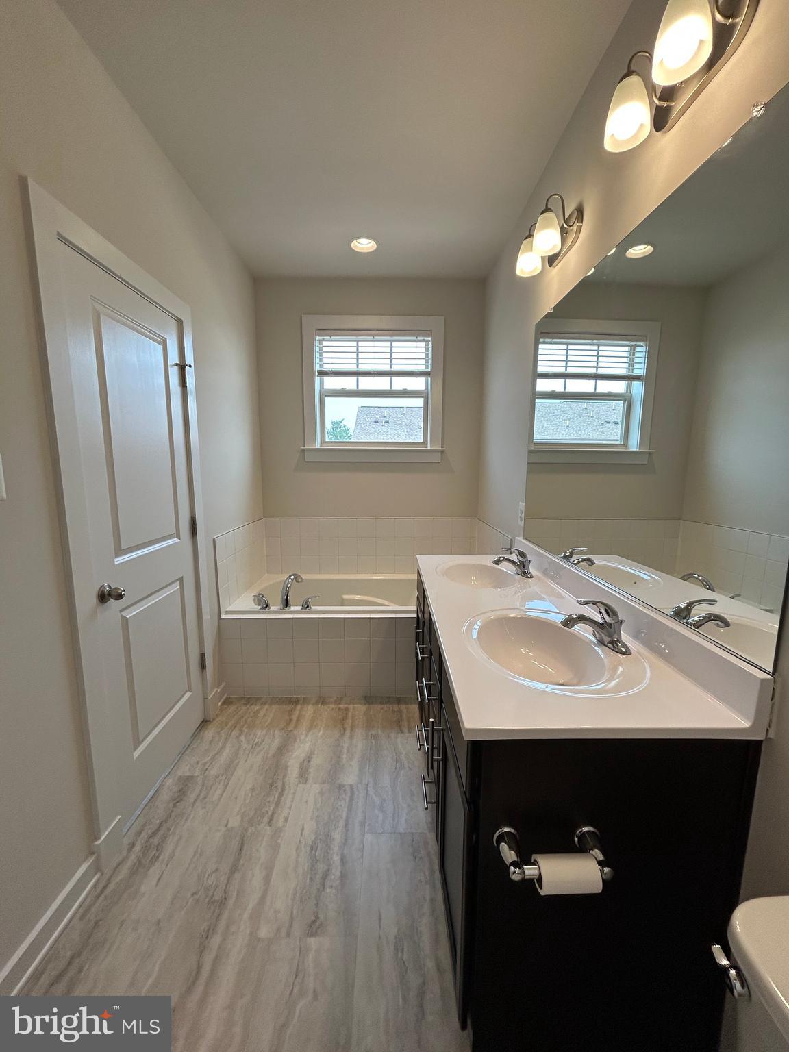 TUSCARORA CREEK - Residential