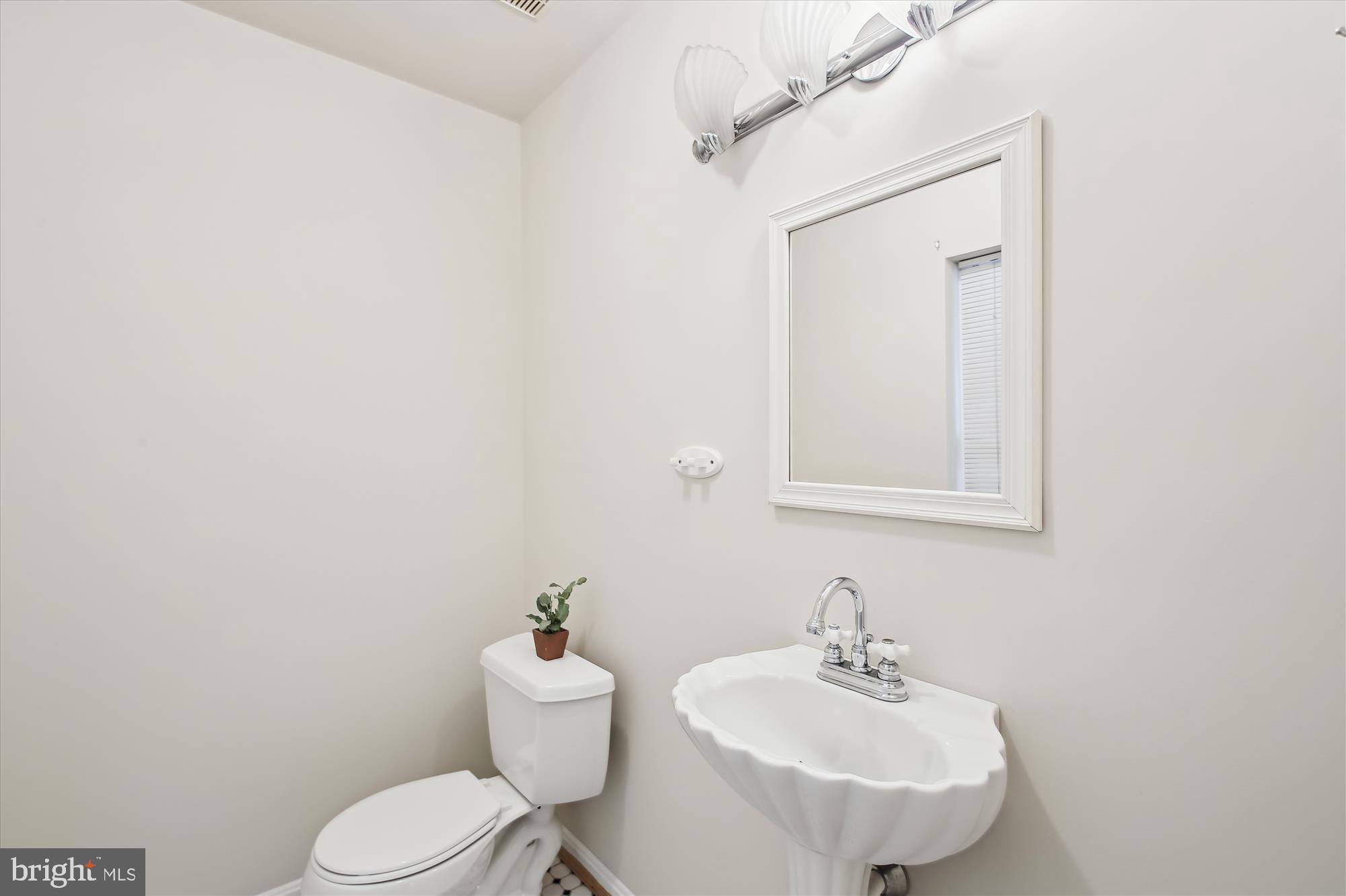 CROFTON FARMS - Residential Lease