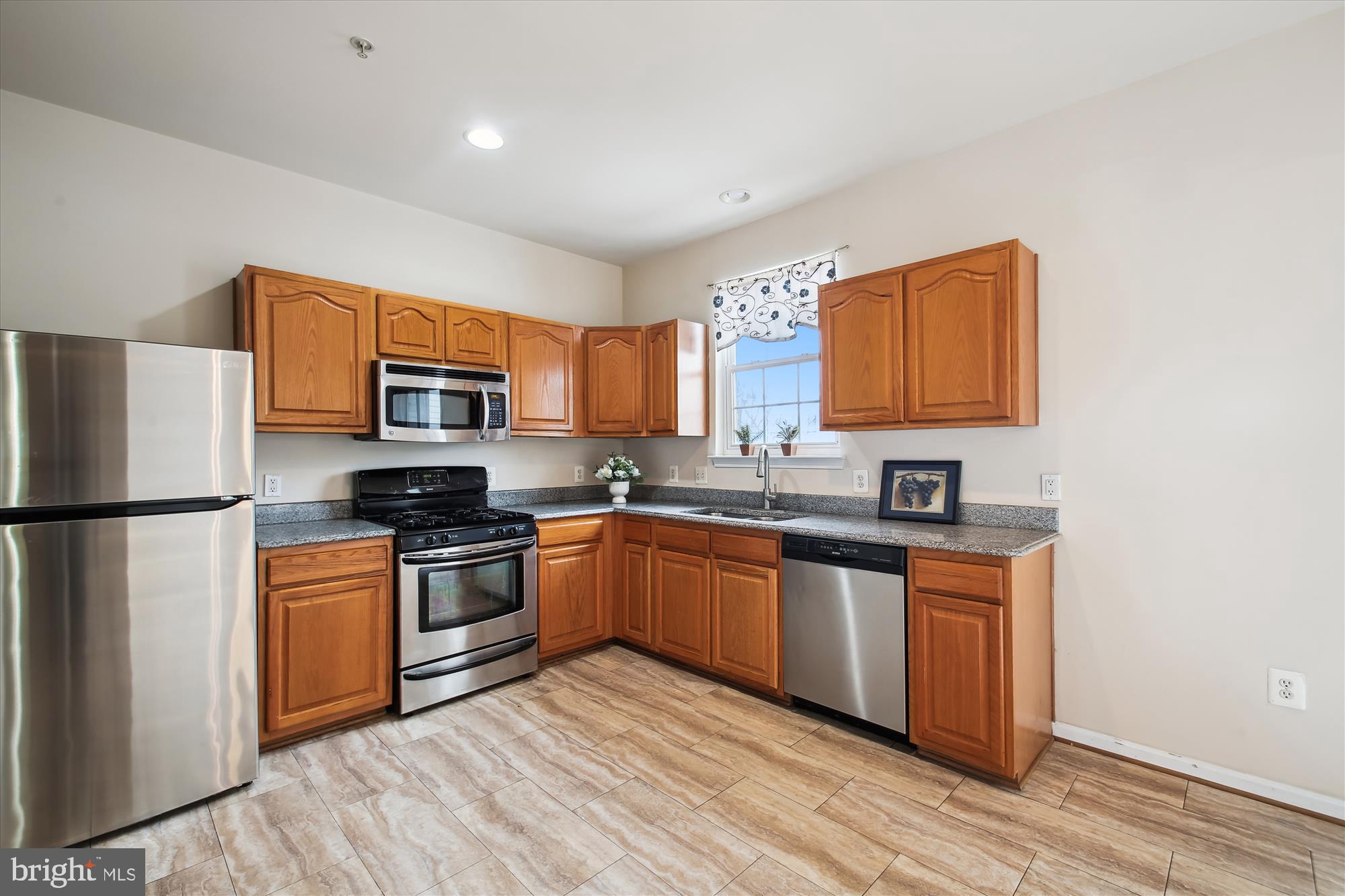 CROFTON FARMS - Residential Lease