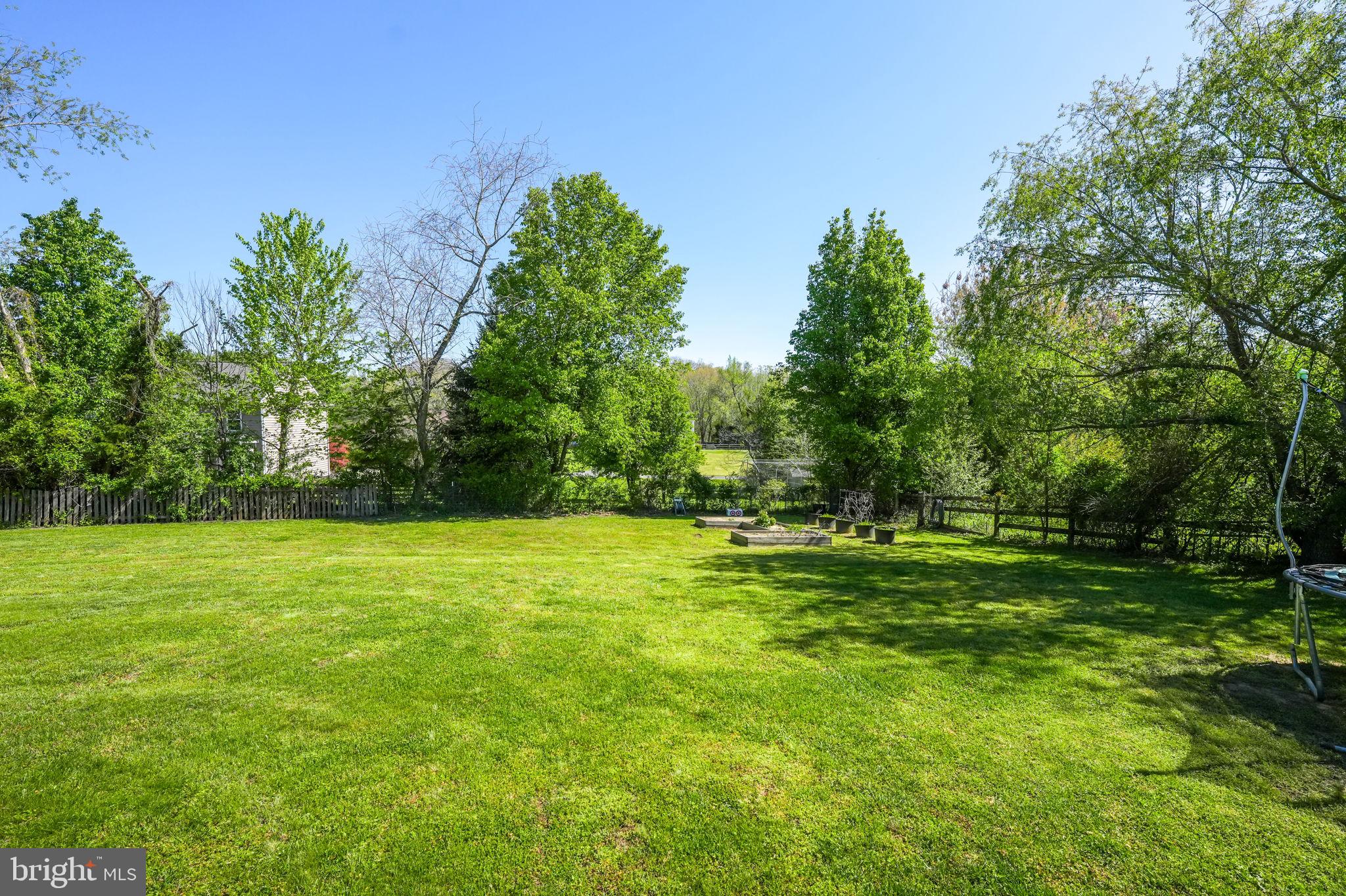 PIEDMONT SQUARE - Residential