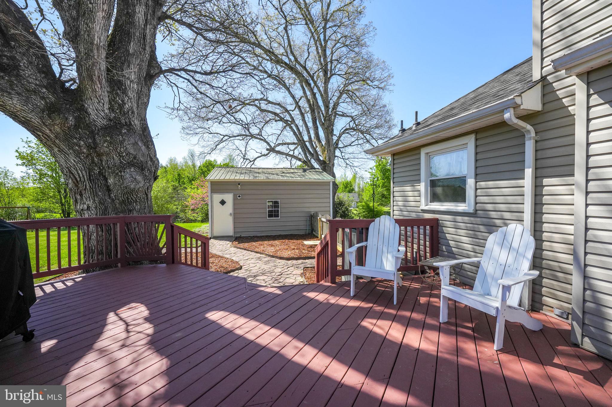 PIEDMONT SQUARE - Residential