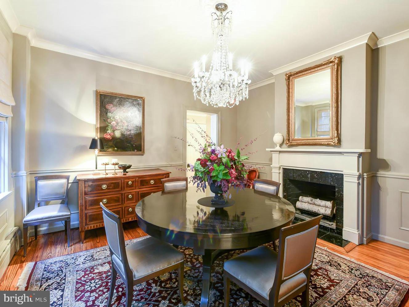 OLD TOWN ALEXANDRIA - Residential