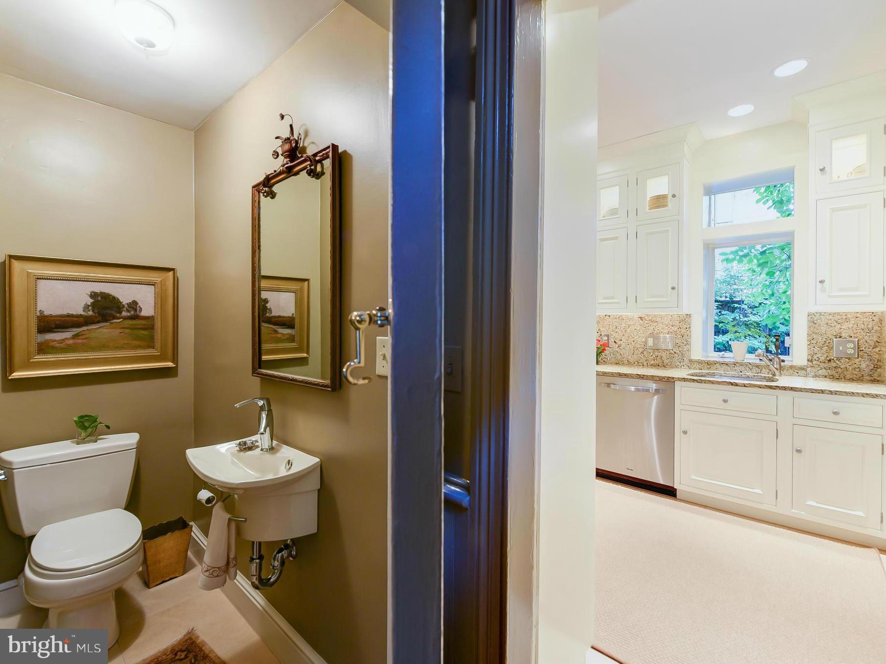 OLD TOWN ALEXANDRIA - Residential