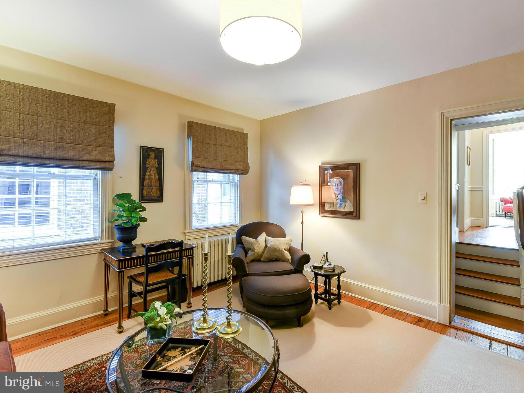 OLD TOWN ALEXANDRIA - Residential