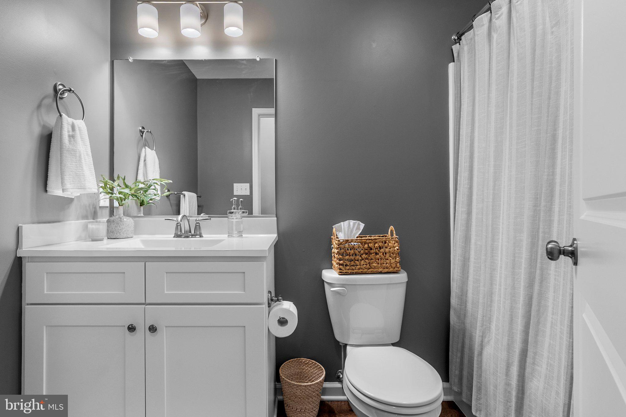 KEYES FERRY ACRES - Residential