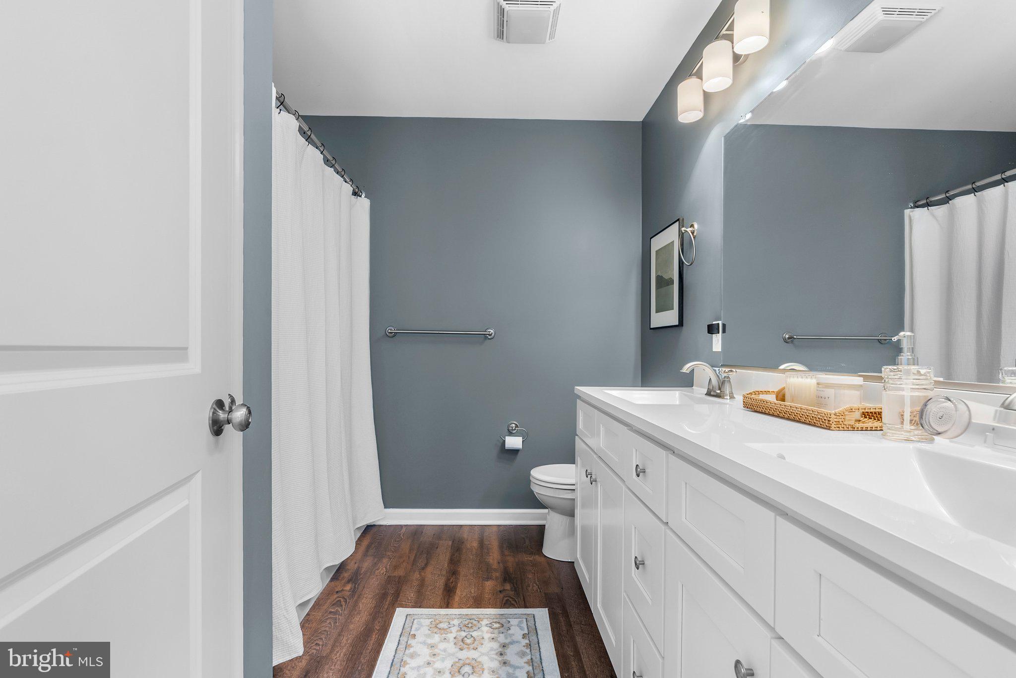 KEYES FERRY ACRES - Residential