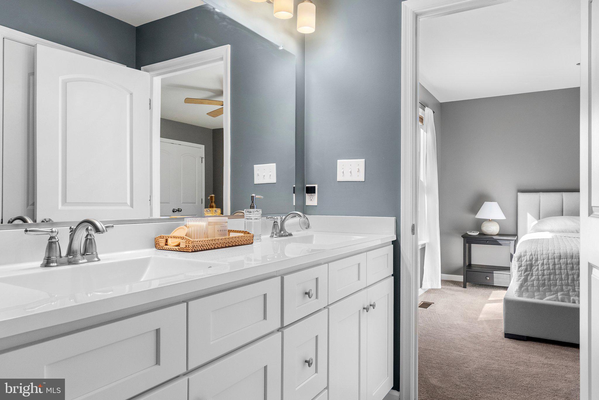 KEYES FERRY ACRES - Residential