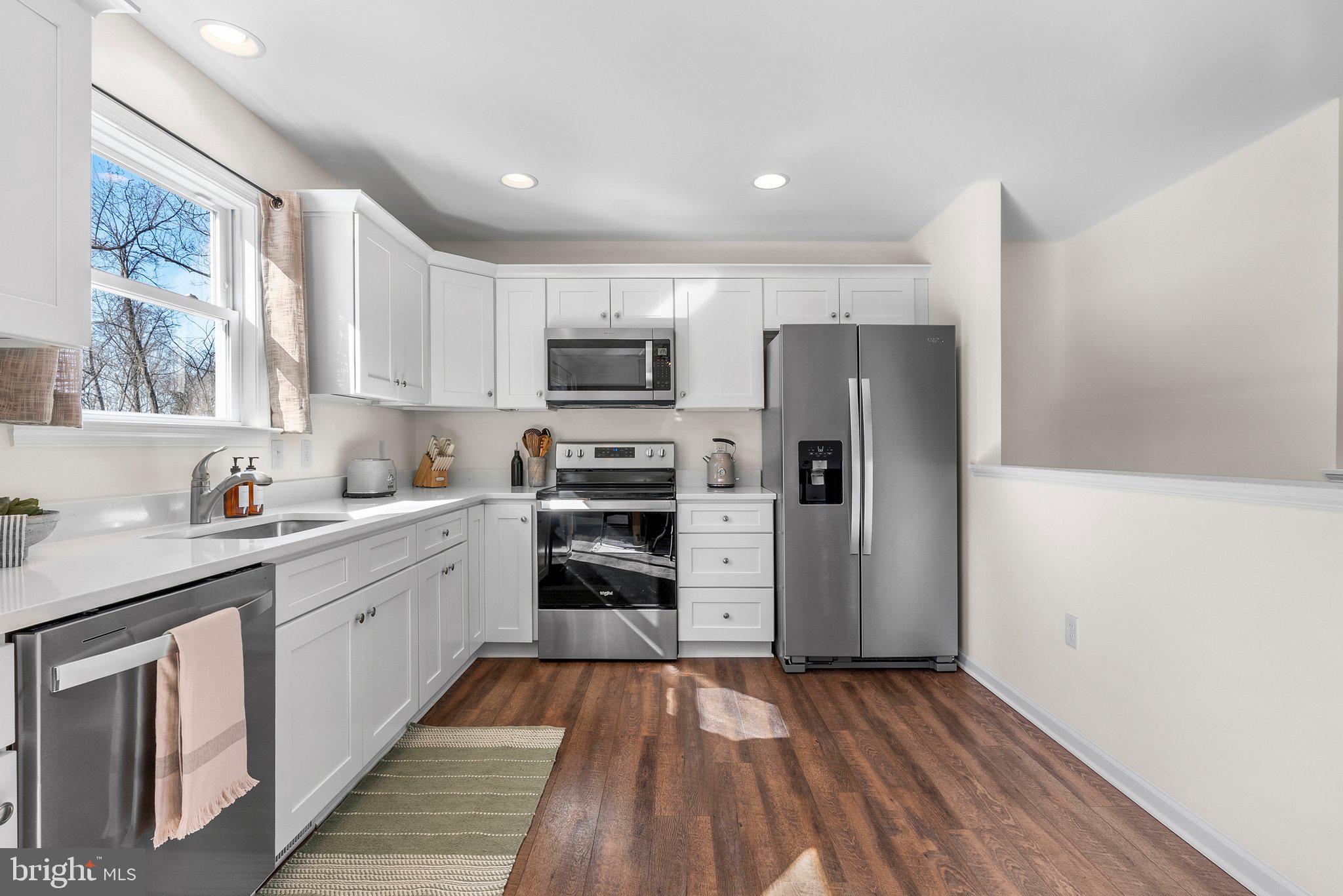 KEYES FERRY ACRES - Residential