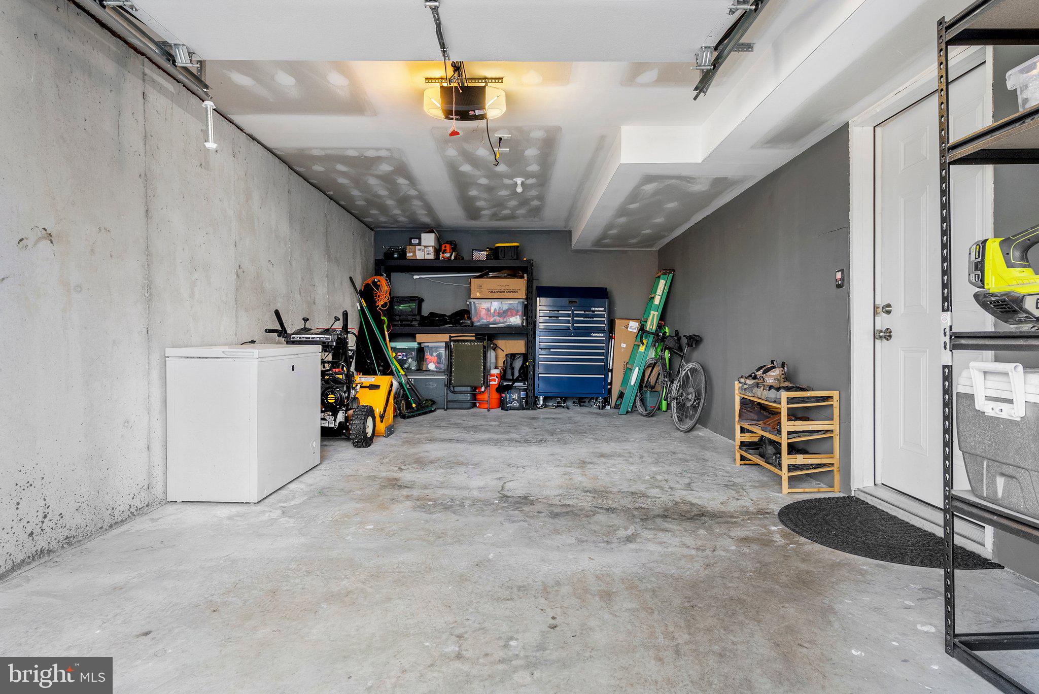 KEYES FERRY ACRES - Residential