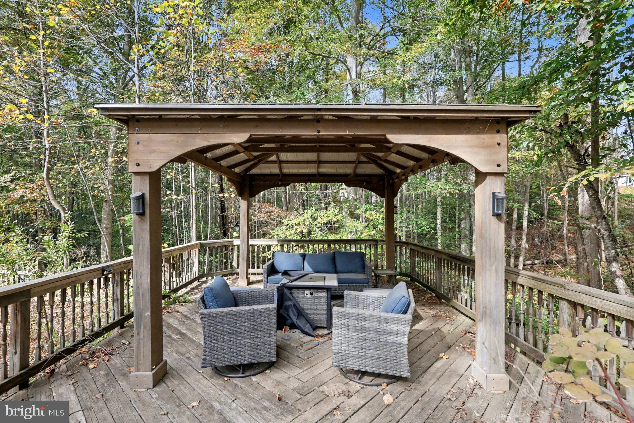 FOX RUN - Residential