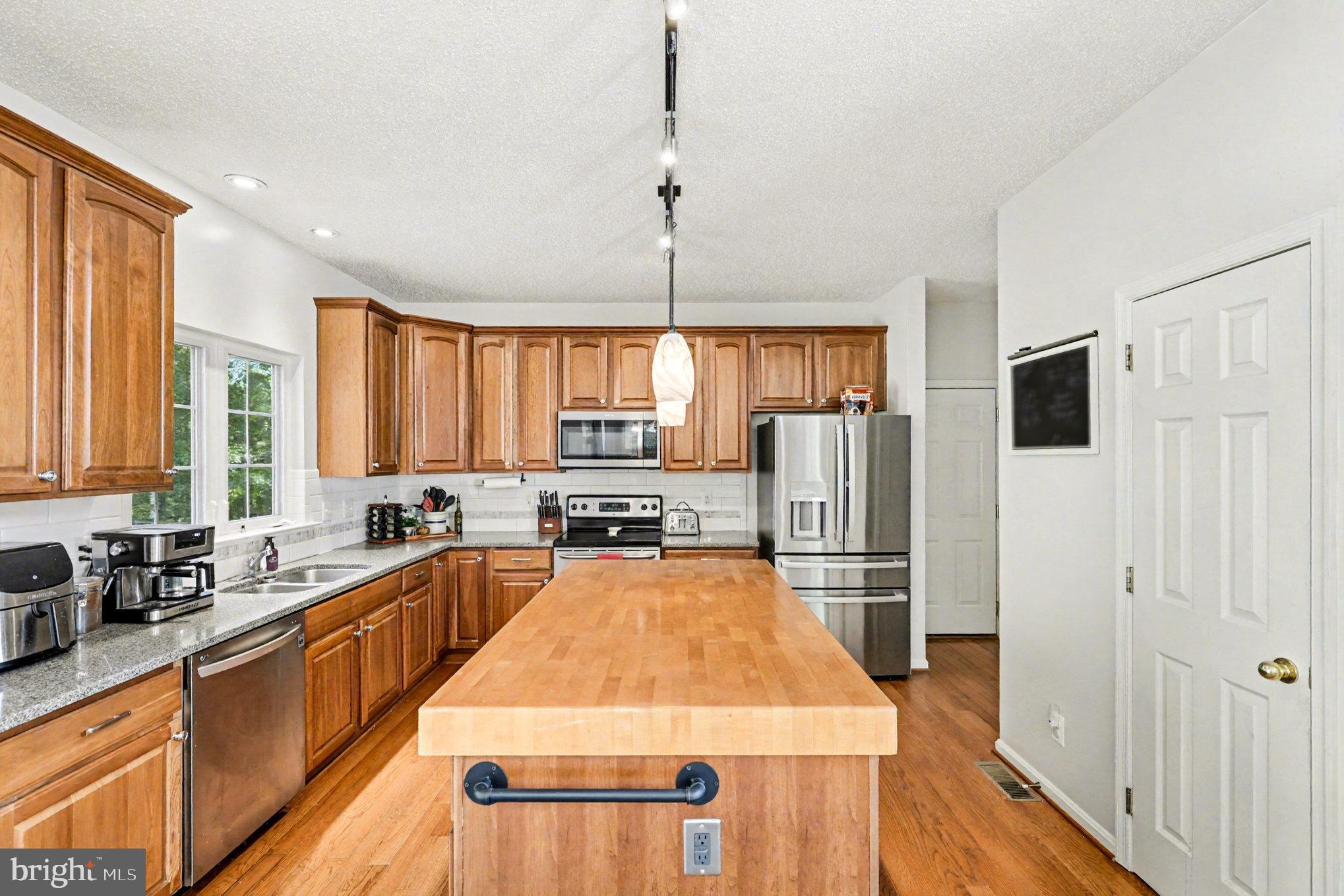 FOX RUN - Residential