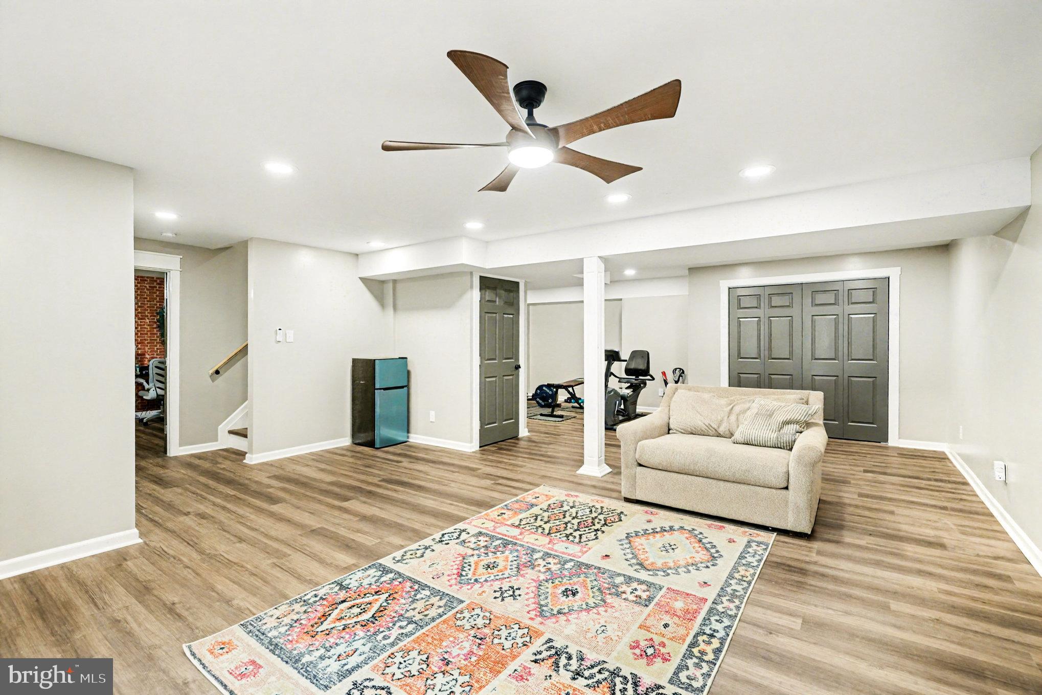 FOX RUN - Residential