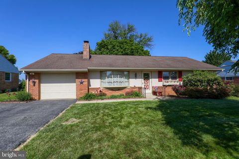 Photo of 73 LINDA AVE, LANCASTER, PA 17602 (MLS # PALA2035174)