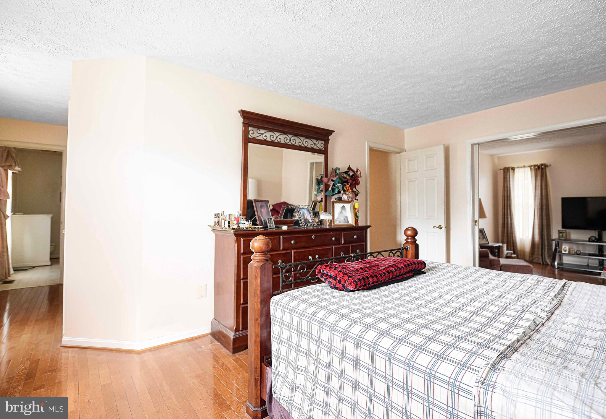 PHILADELPHIA STATION - Residential