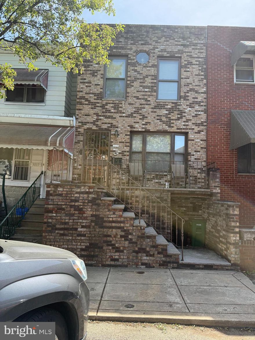 South Philly Short Sale. Needs cosmetic updates. Has a rear garage and parking. 3 Bedrooms, 2 Full Bathrooms. Renovated Kitchen
Third Party Approval.