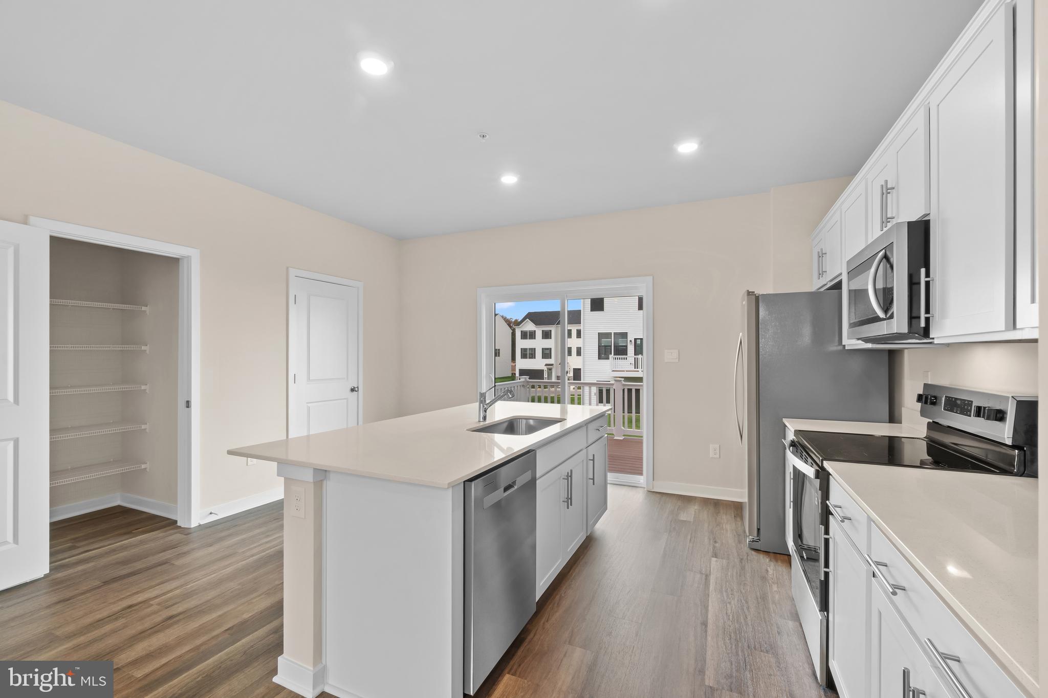 PINEGROVE - Residential