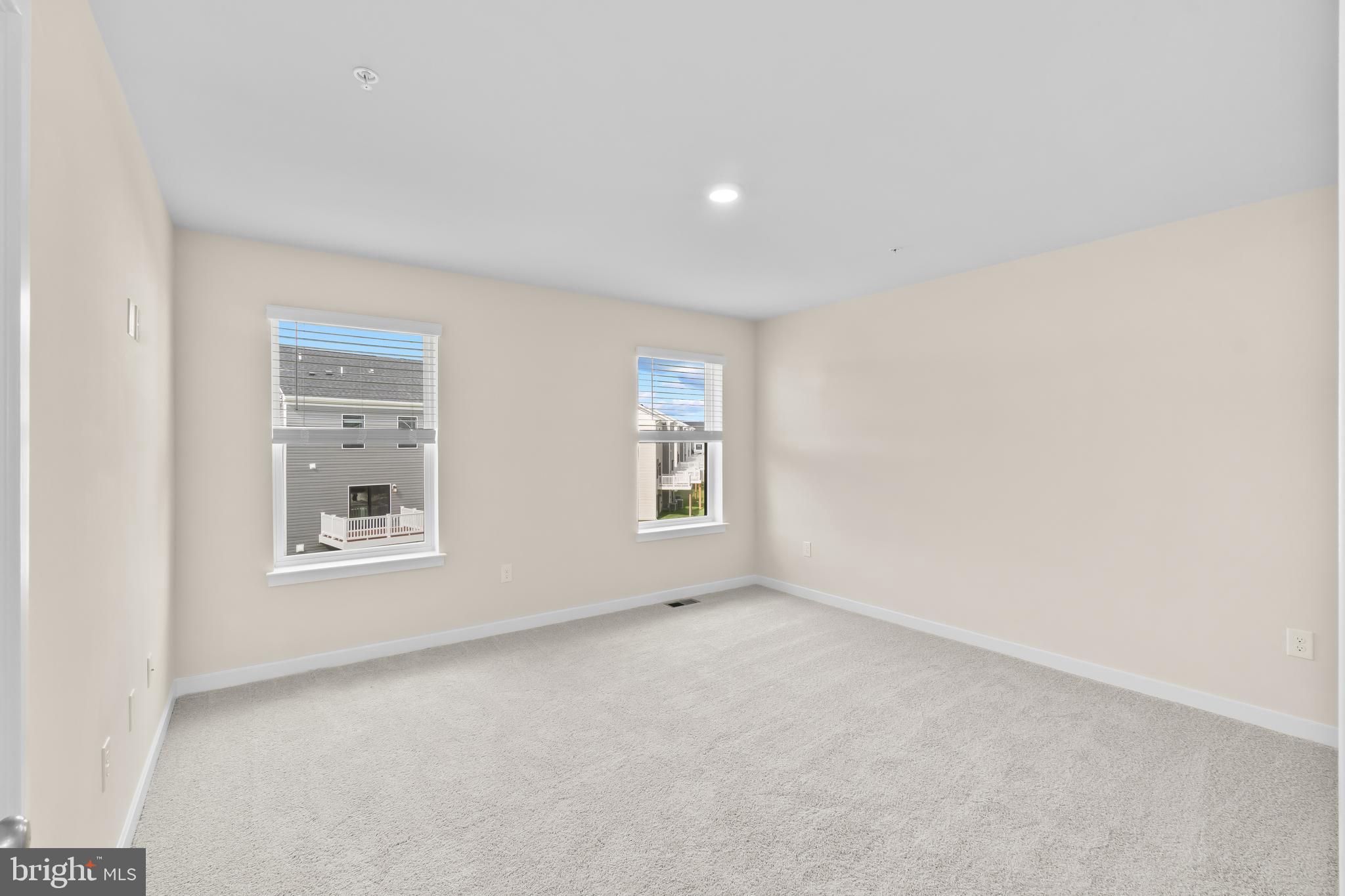 PINEGROVE - Residential