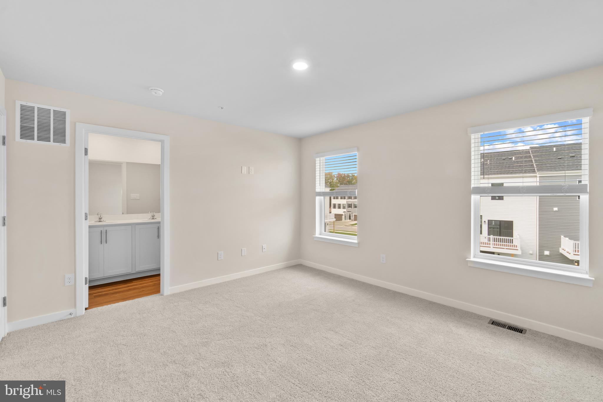 PINEGROVE - Residential