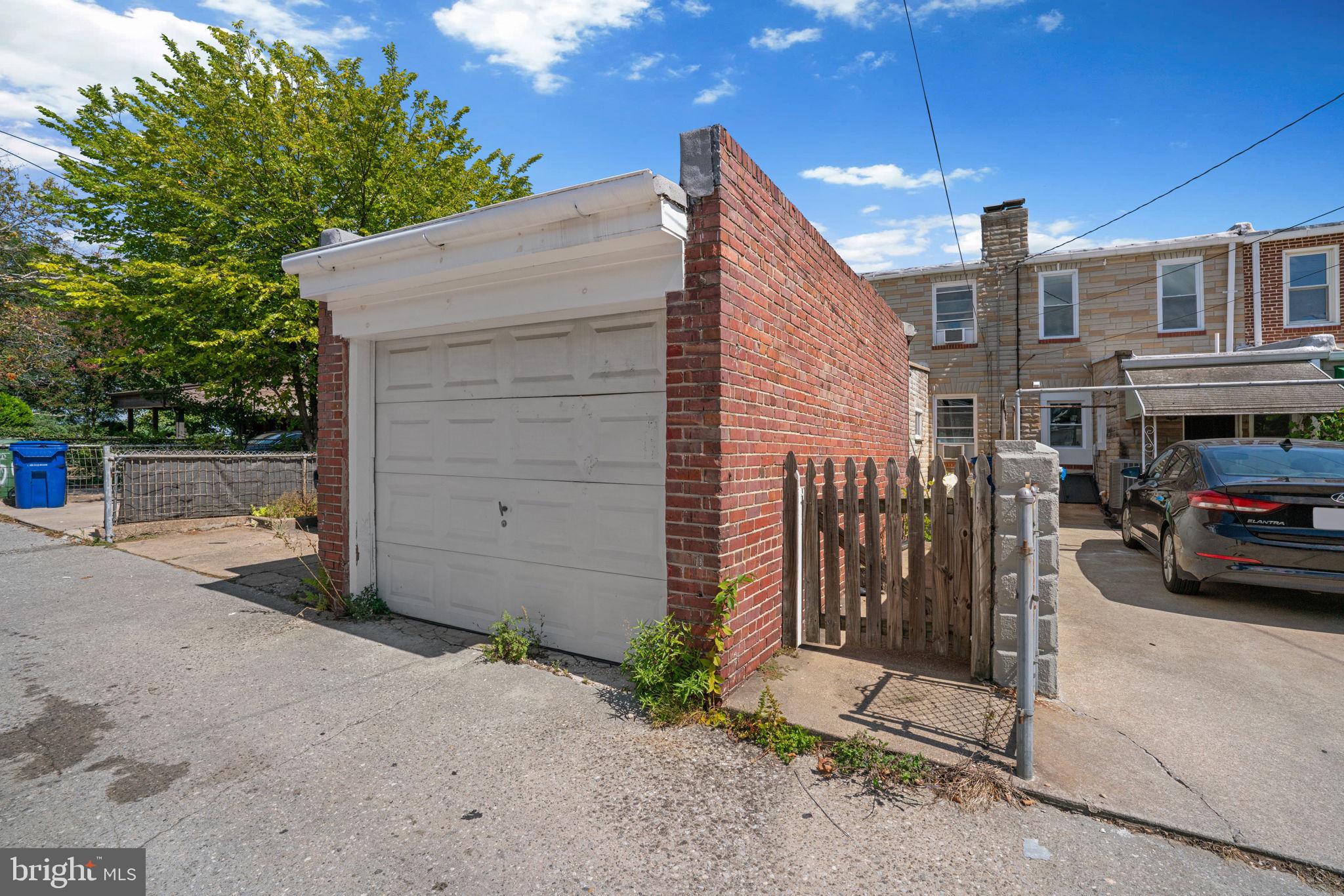JOSEPH LEE - Residential