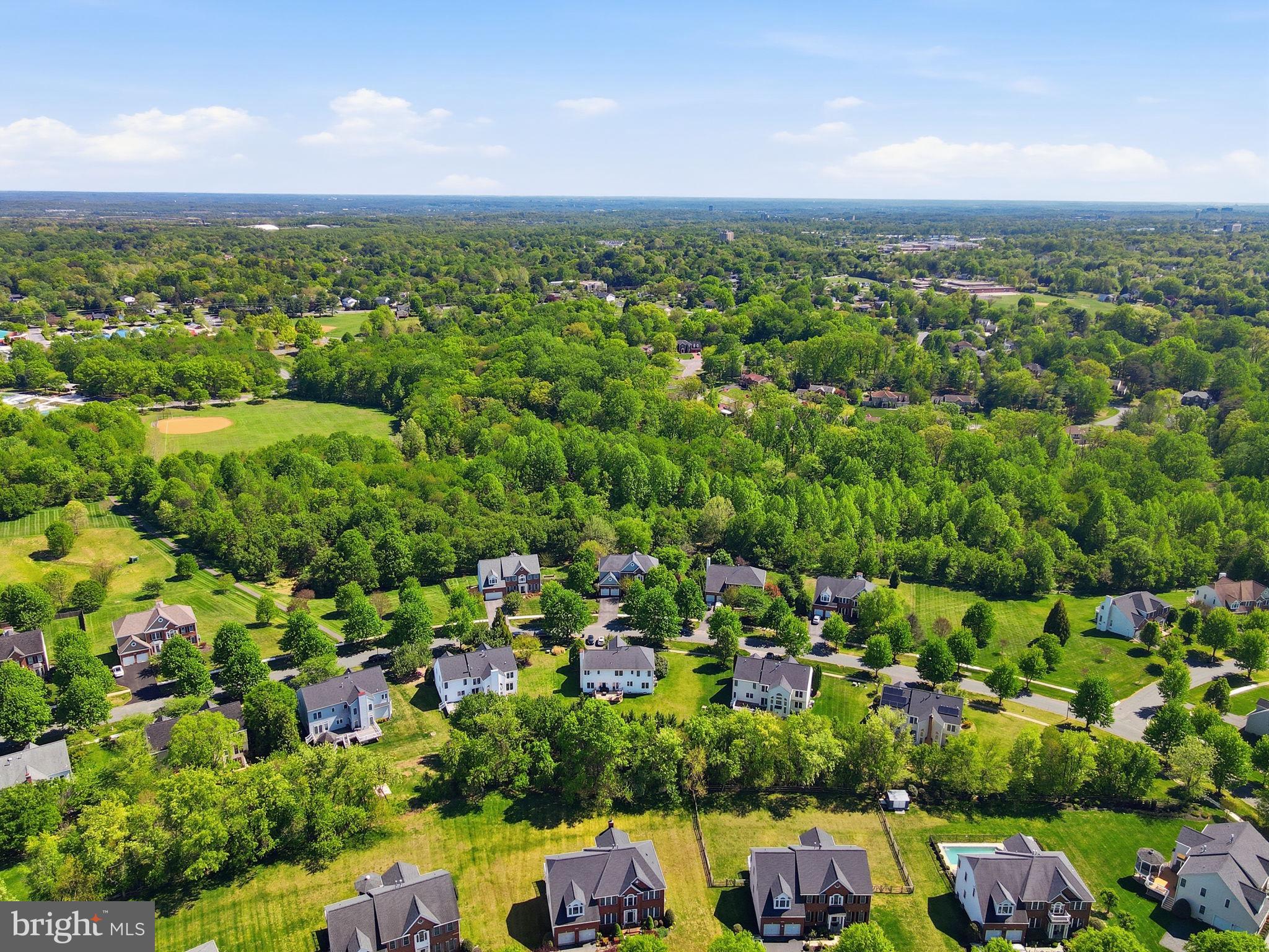 BRIARCLIFF MANOR - Residential