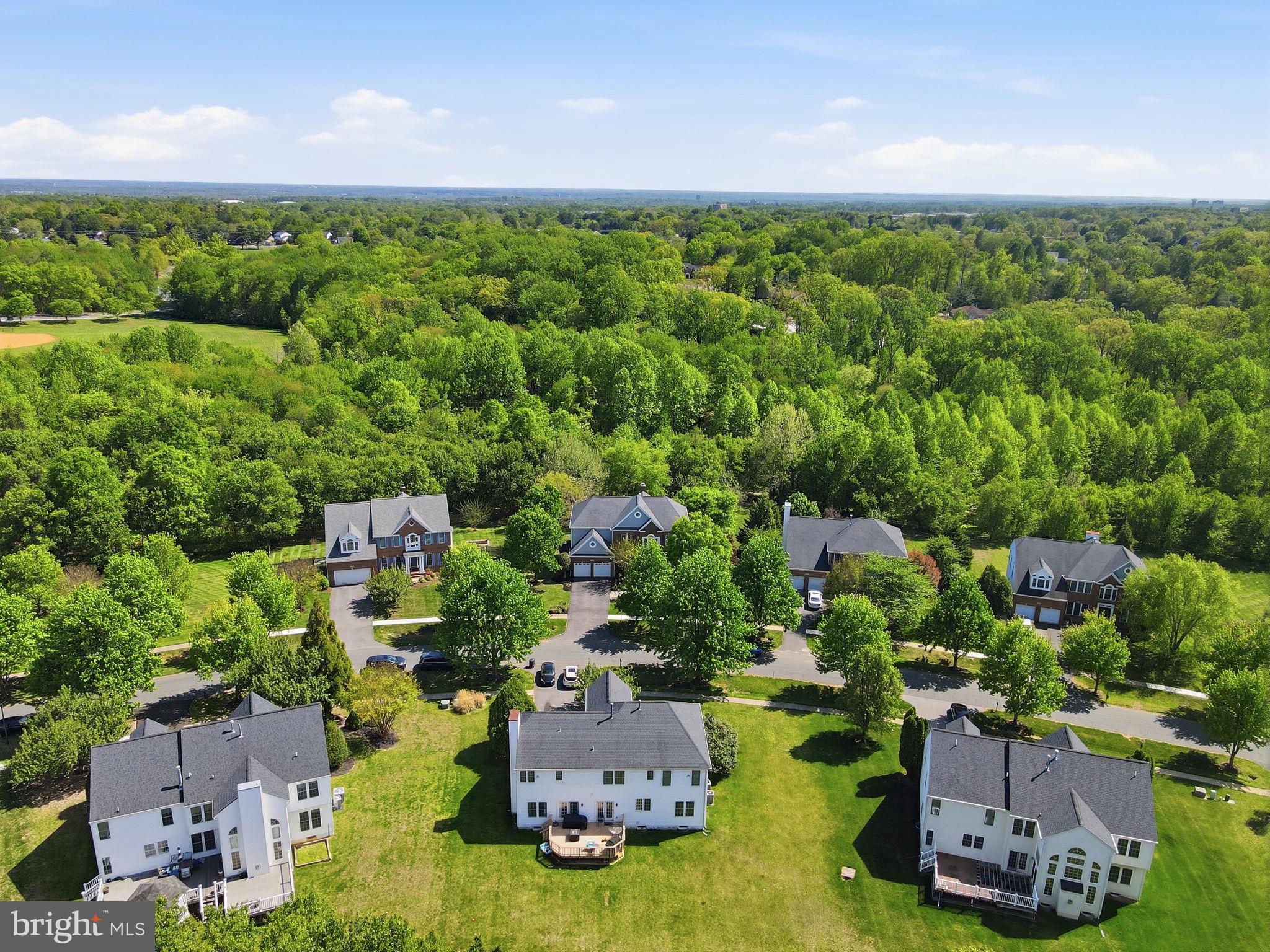 BRIARCLIFF MANOR - Residential