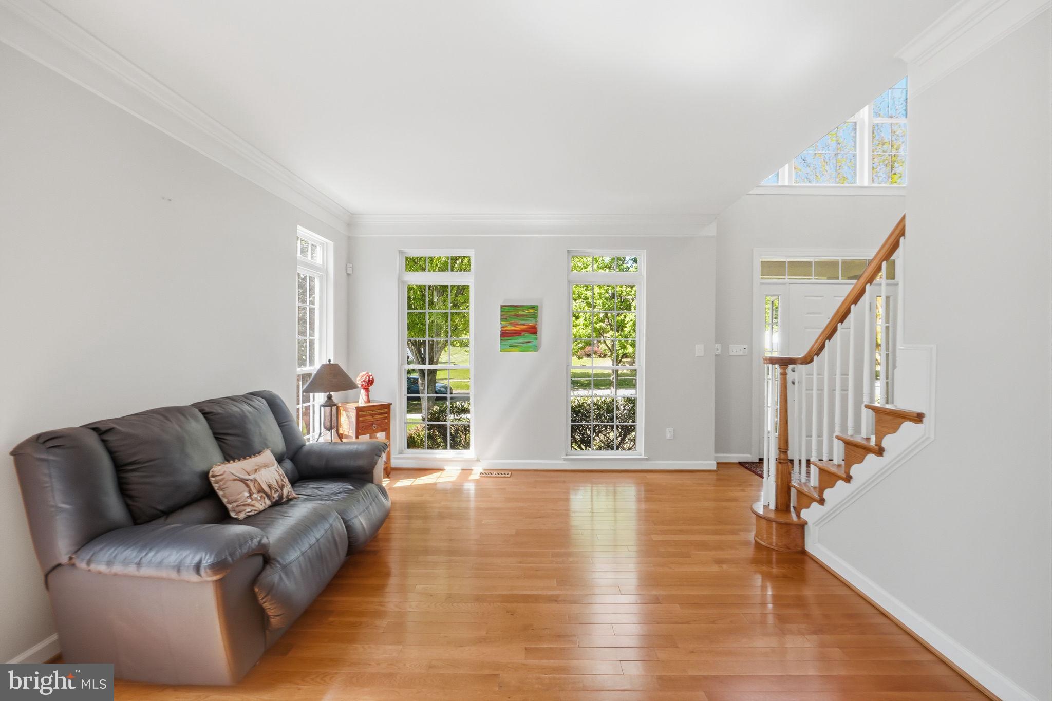 BRIARCLIFF MANOR - Residential