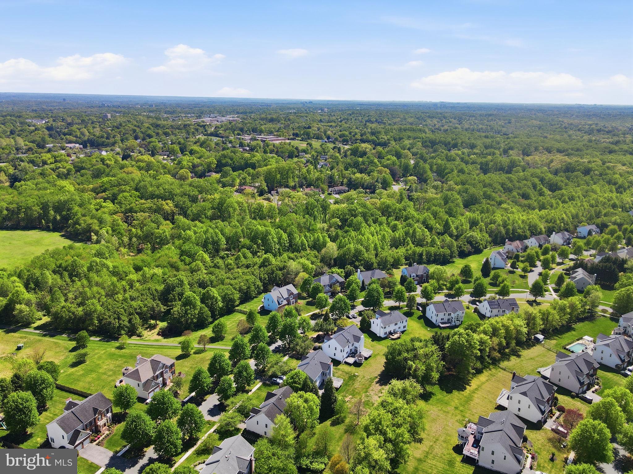 BRIARCLIFF MANOR - Residential