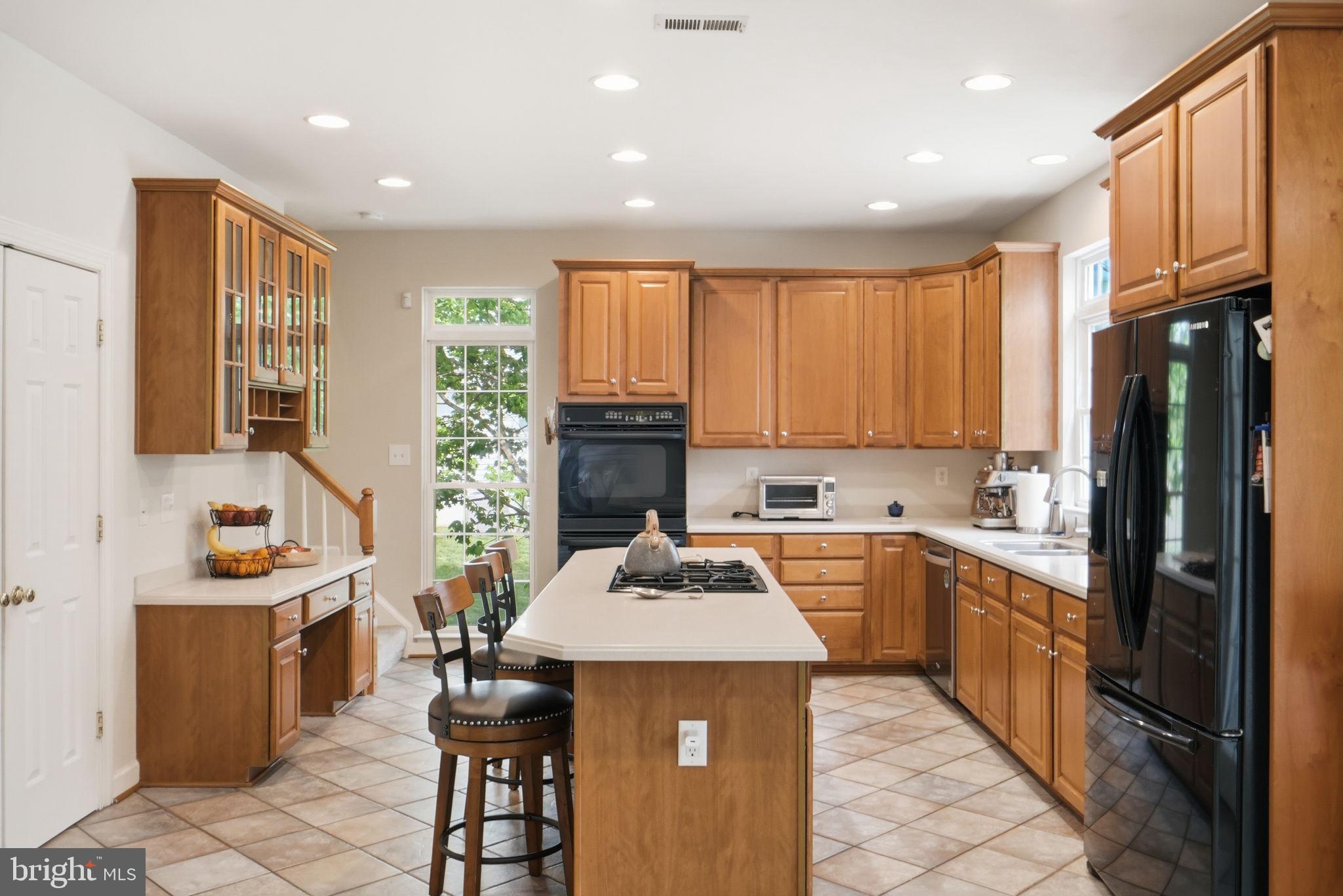 BRIARCLIFF MANOR - Residential