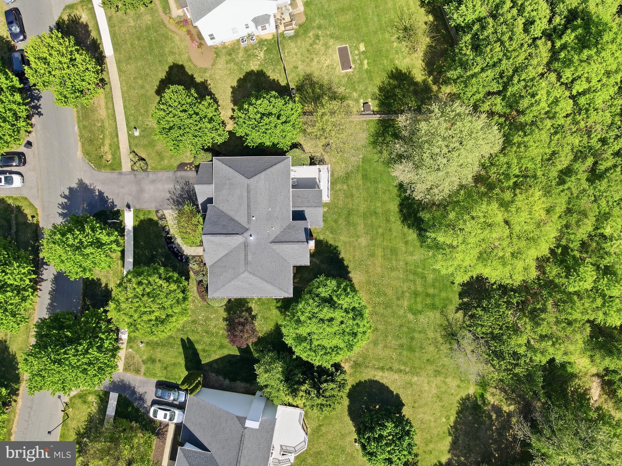 BRIARCLIFF MANOR - Residential