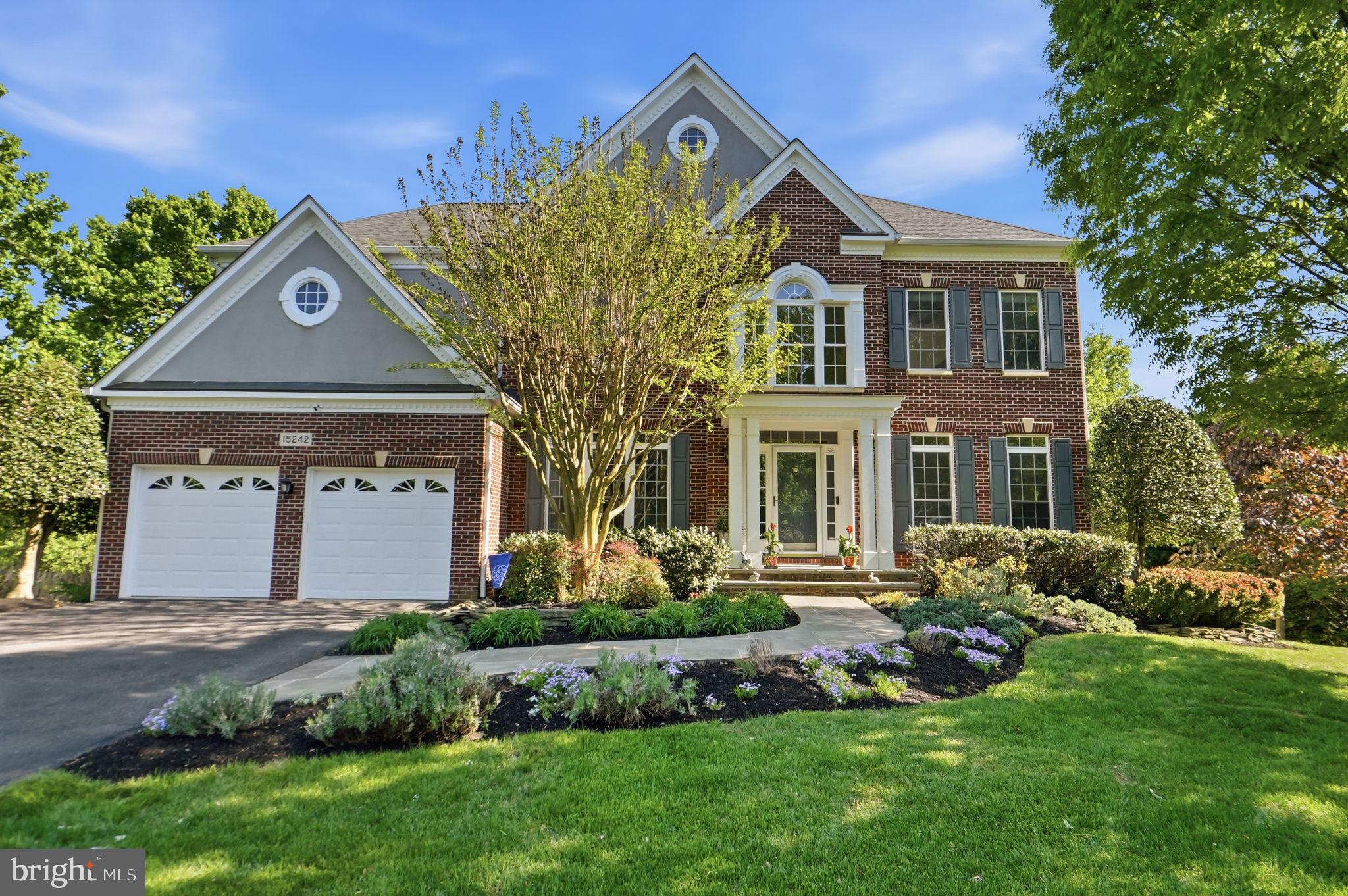 BRIARCLIFF MANOR - Residential