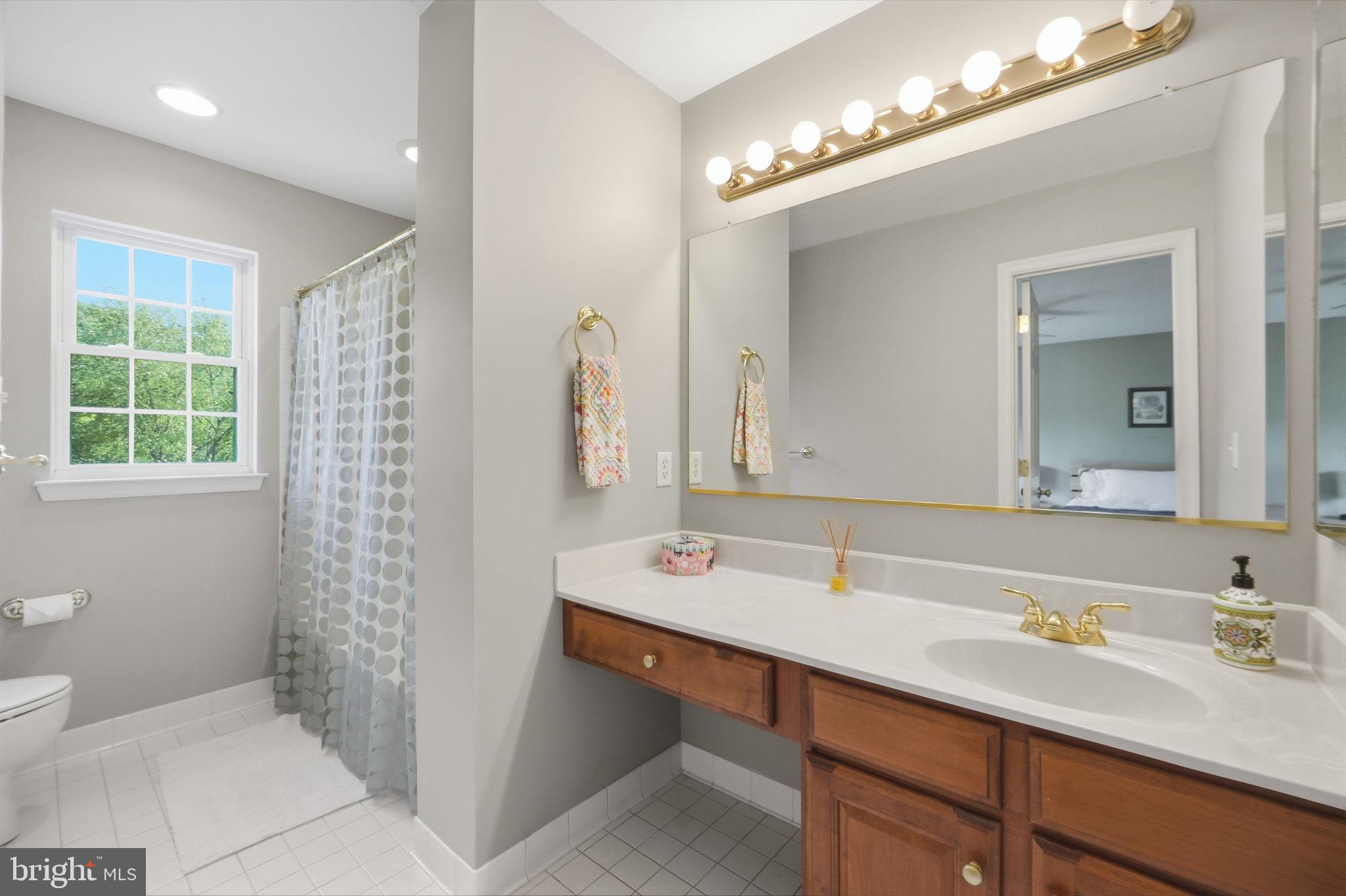 BRIARCLIFF MANOR - Residential