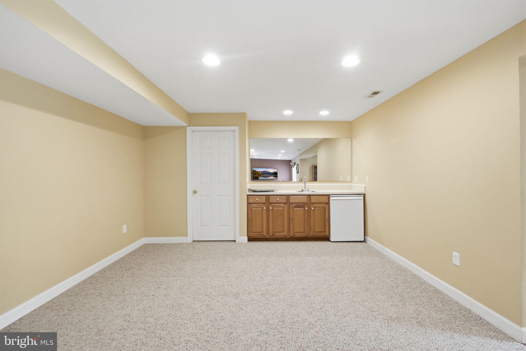 BRIARCLIFF MANOR - Residential