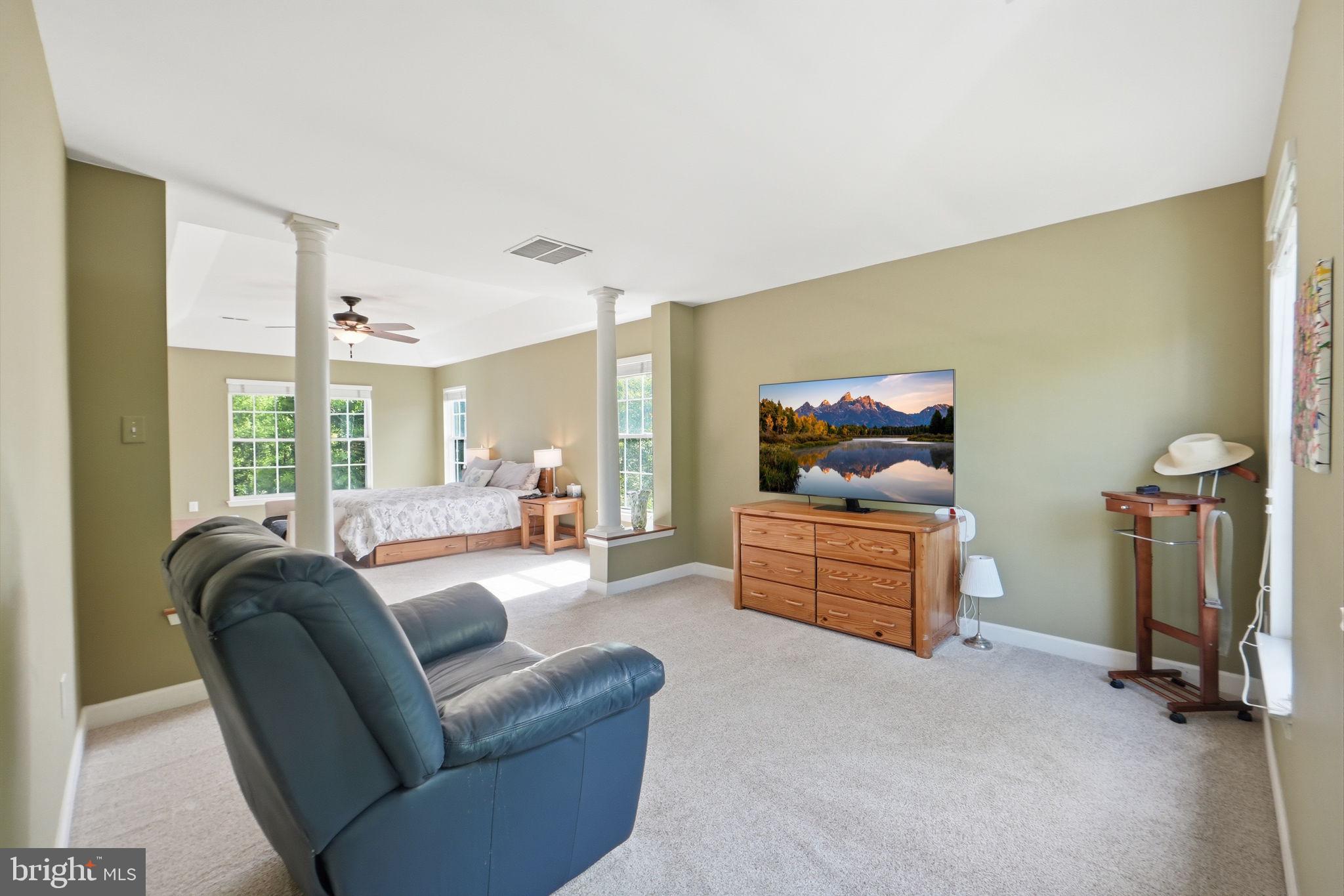 BRIARCLIFF MANOR - Residential