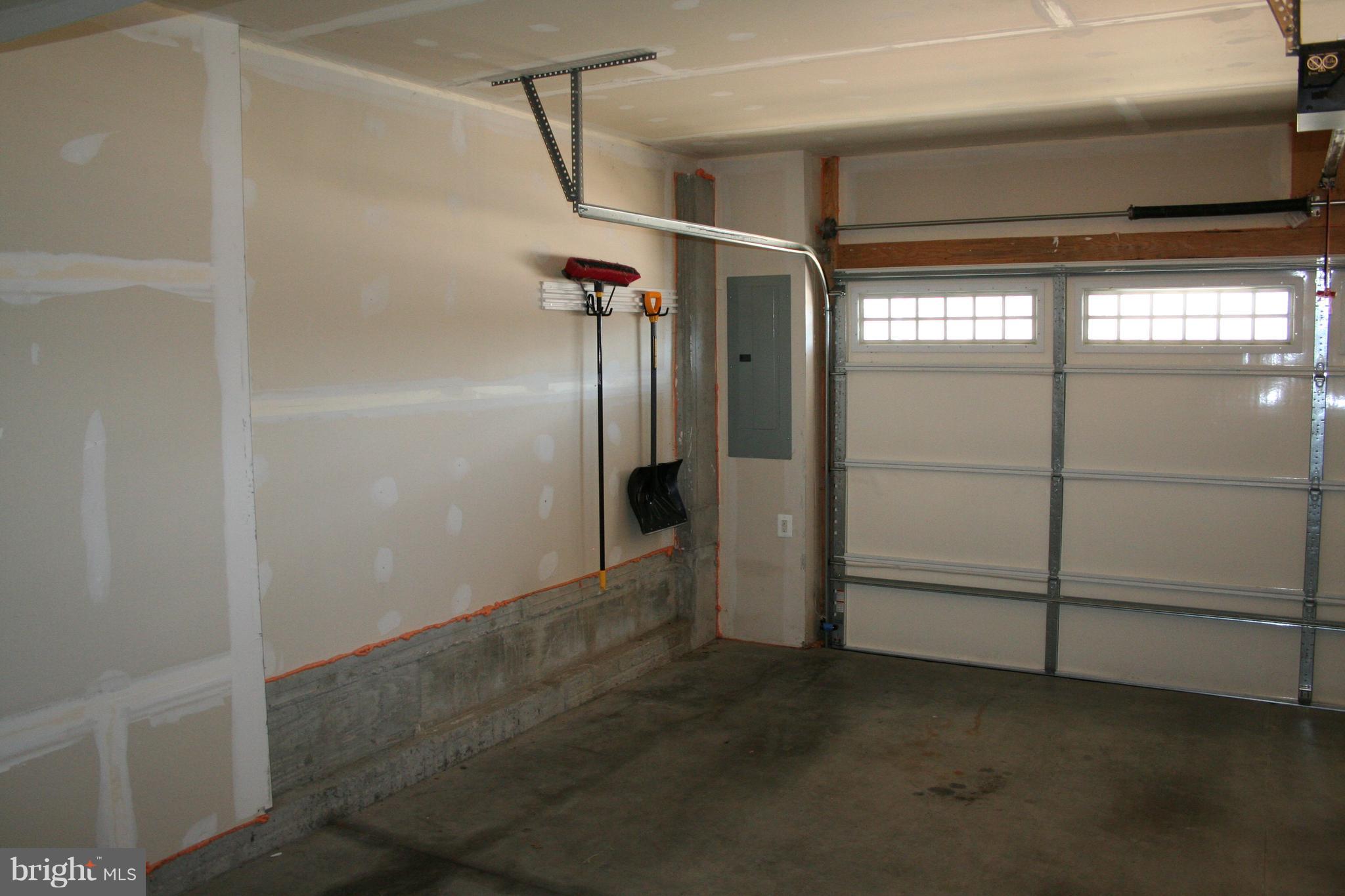 RAINCLIFFE CENTER - Residential