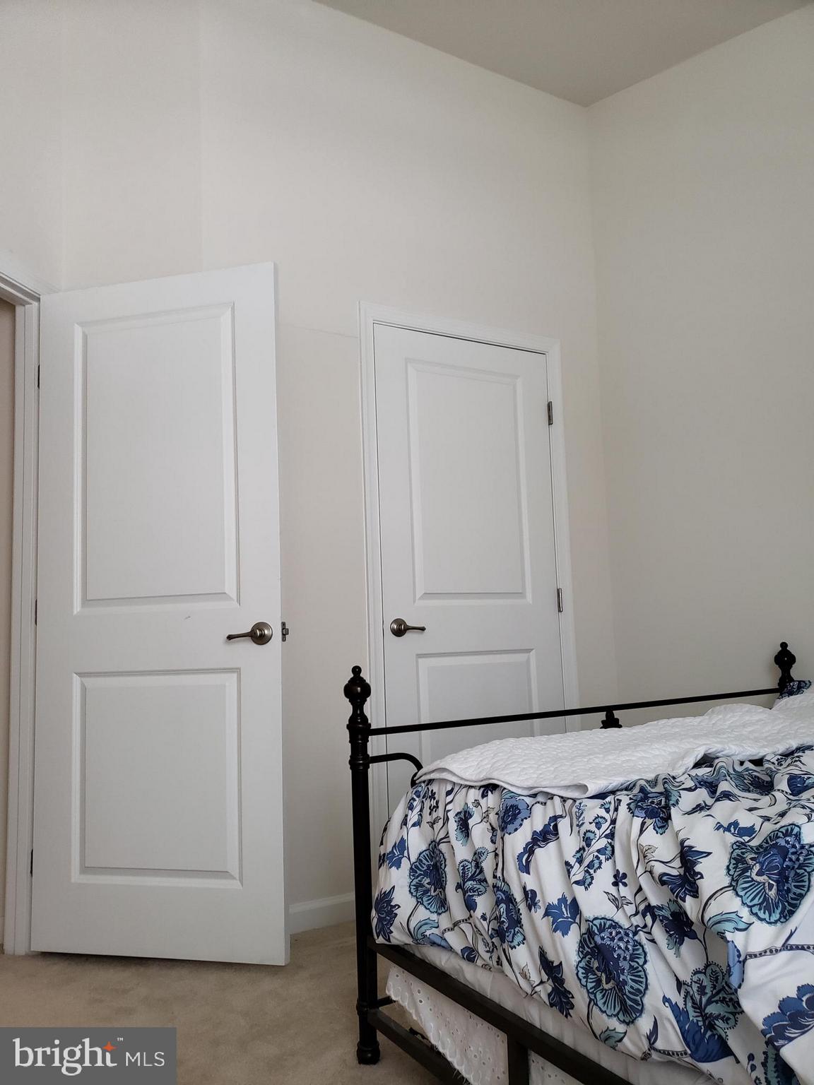 RAINCLIFFE CENTER - Residential