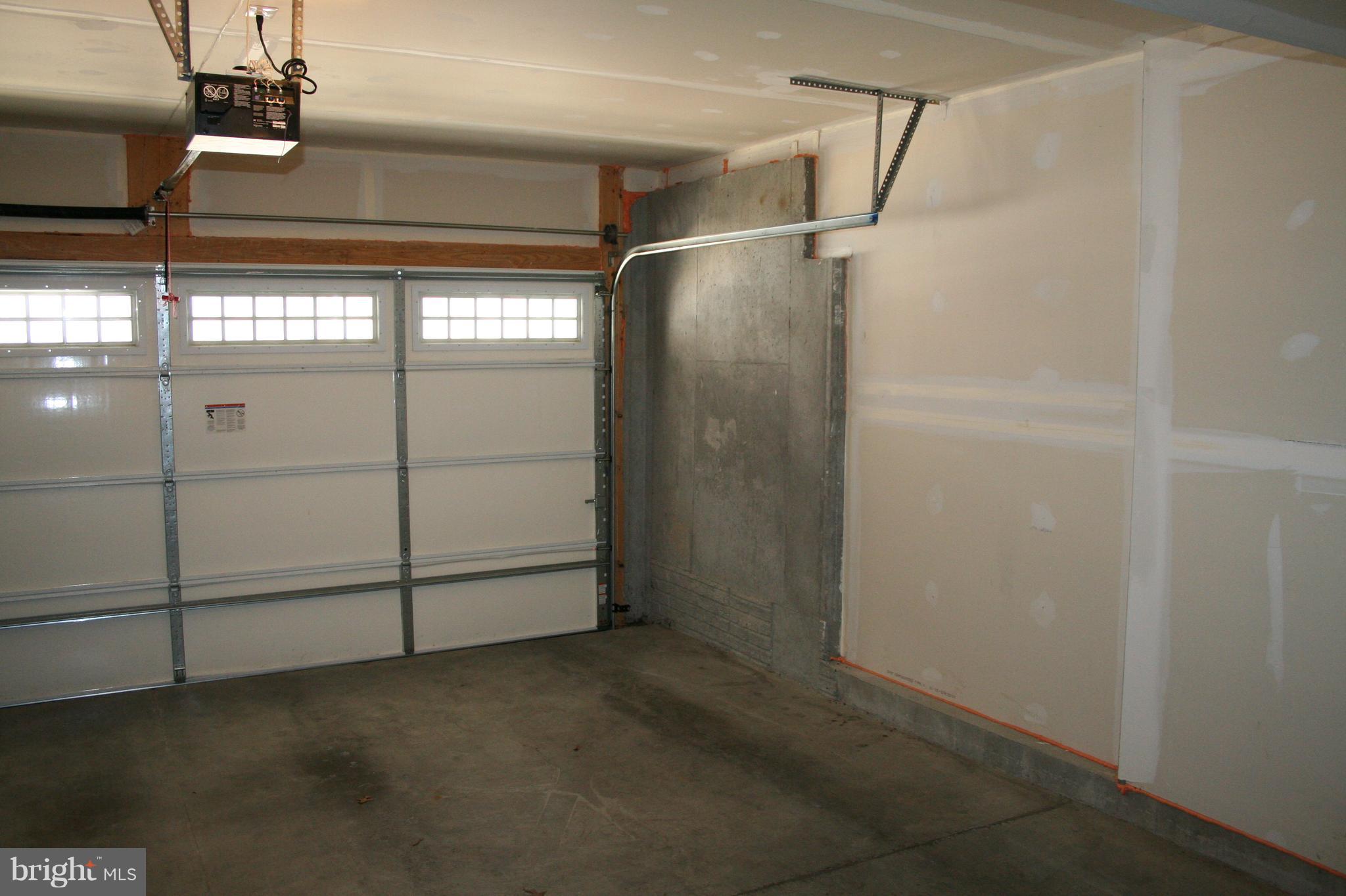 RAINCLIFFE CENTER - Residential