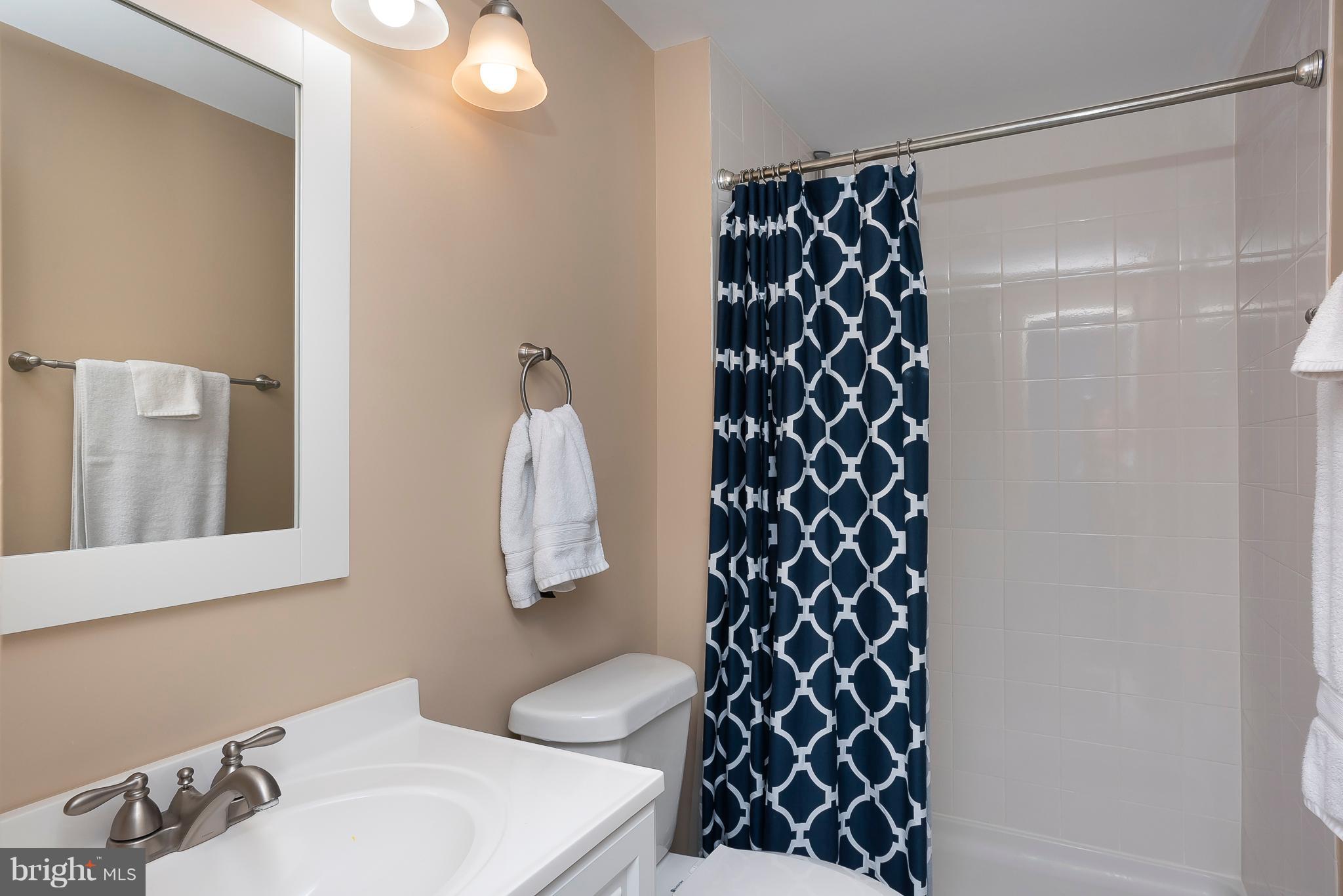 VILLAGE OF LONG REACH - Residential