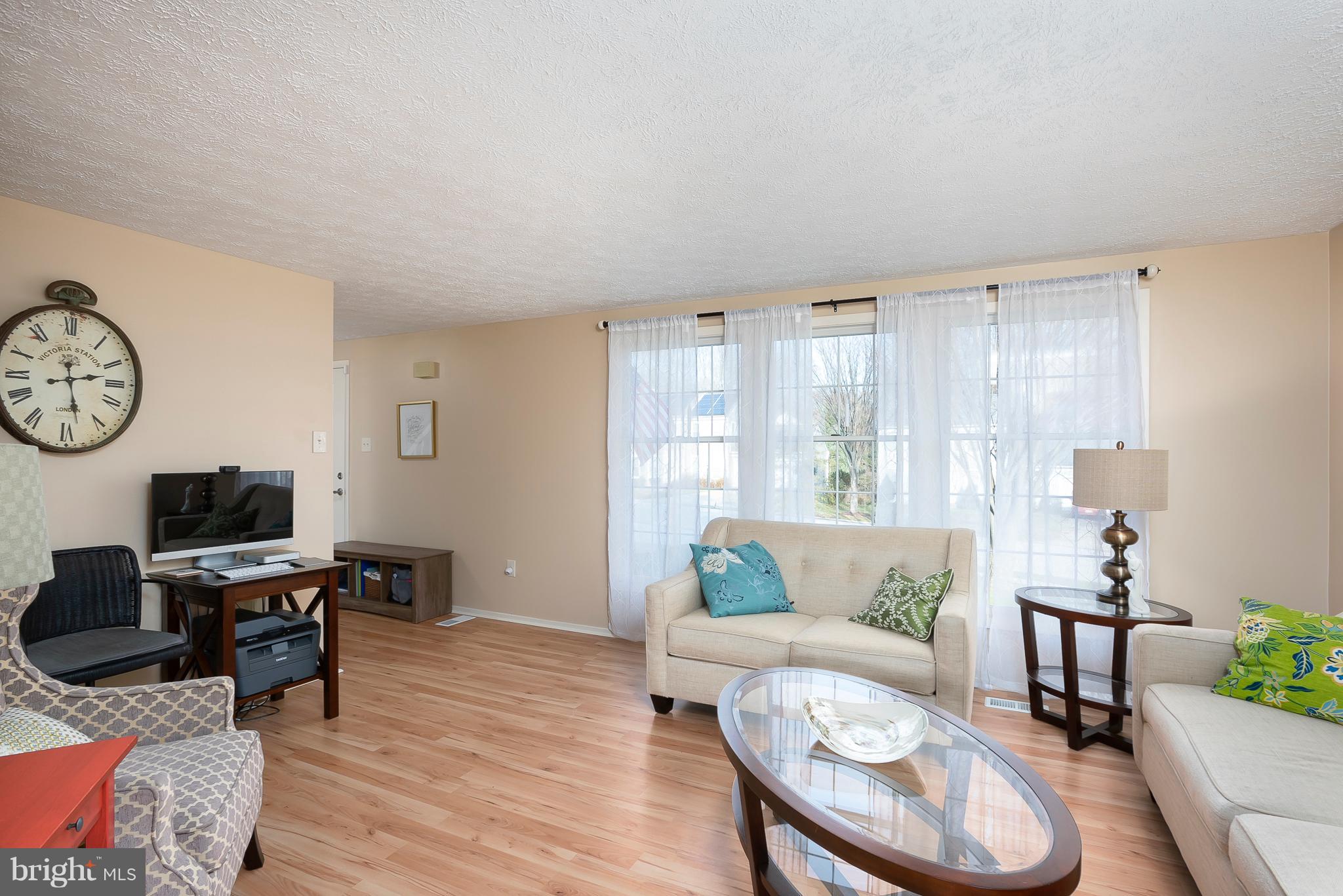 VILLAGE OF LONG REACH - Residential