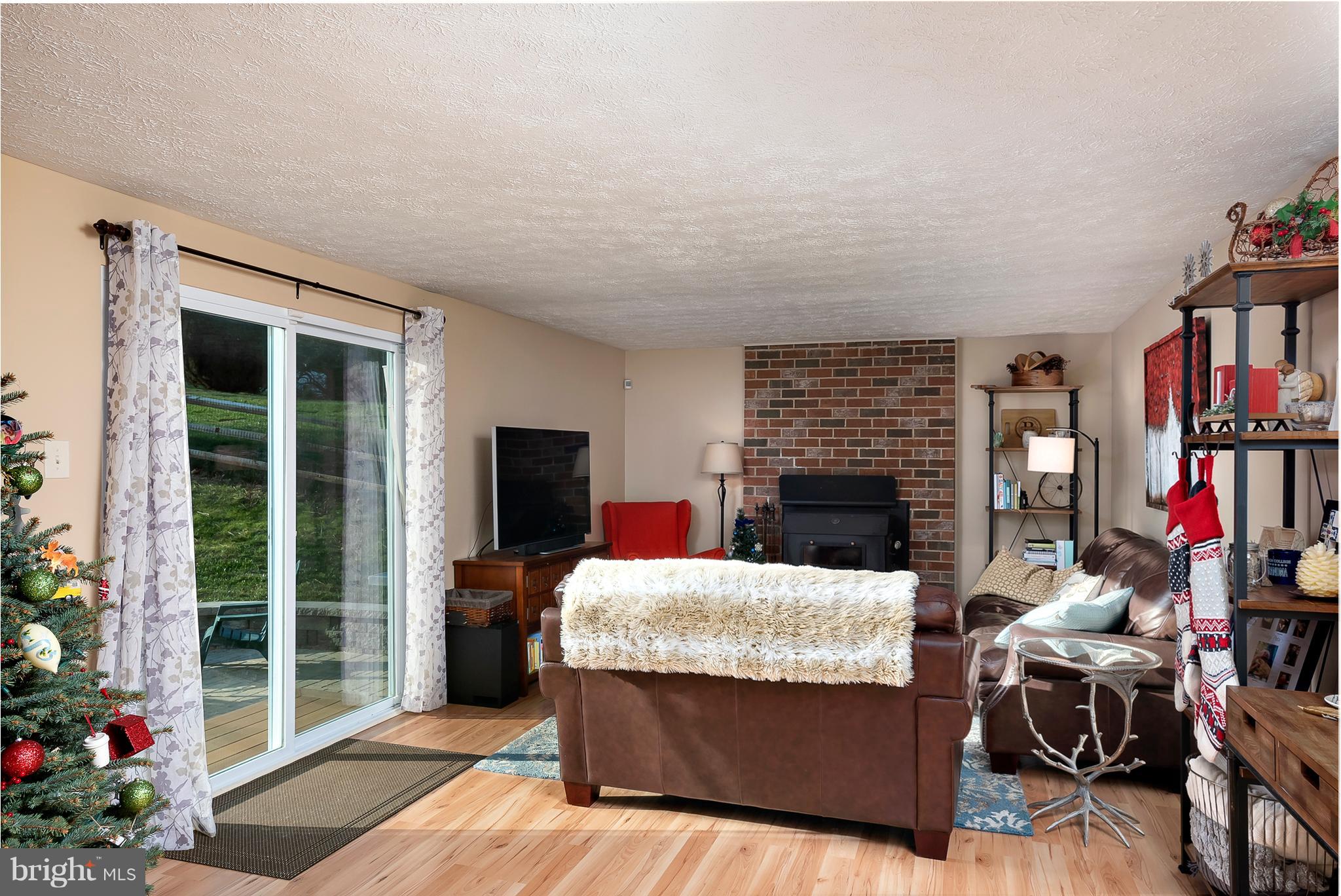 VILLAGE OF LONG REACH - Residential