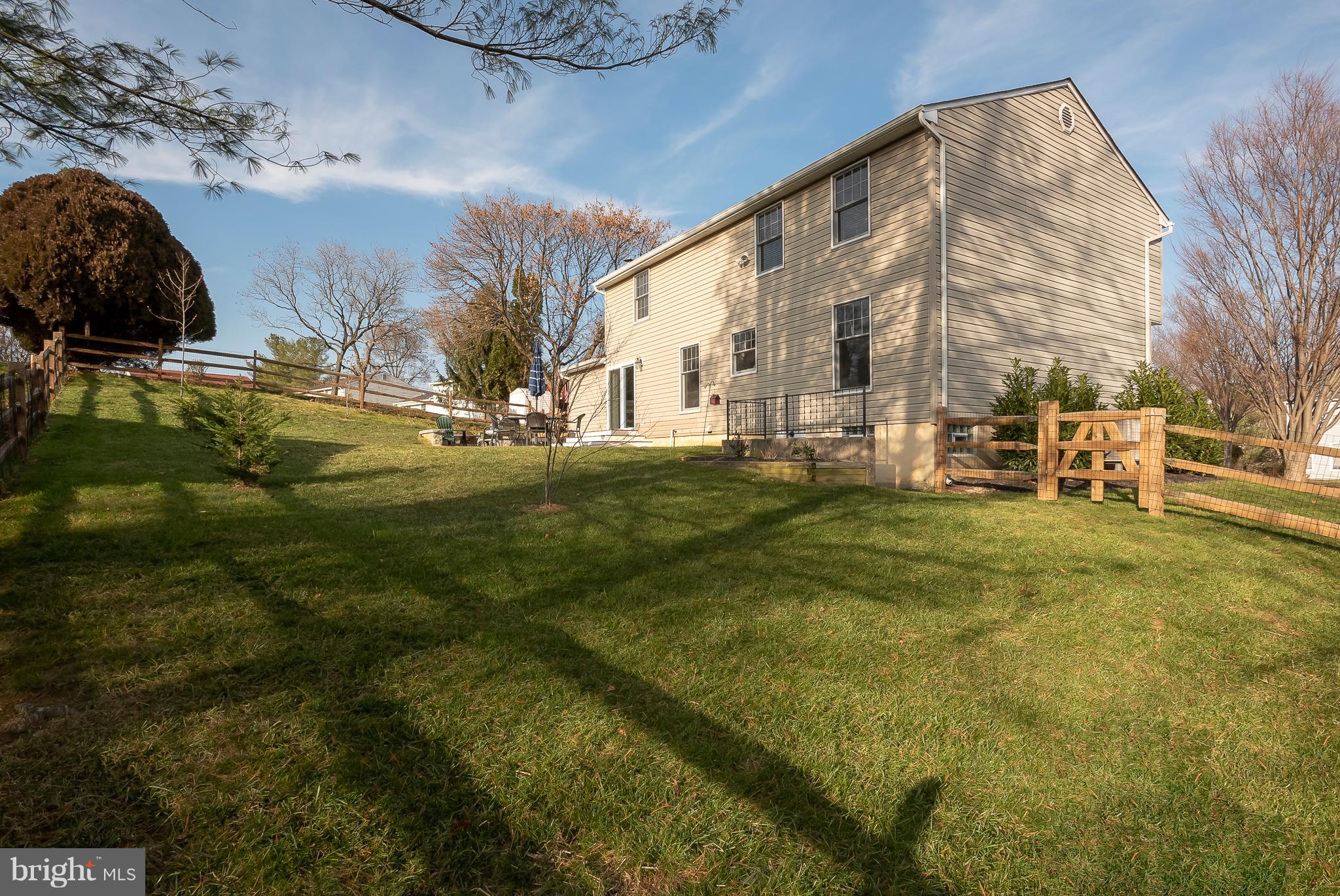 VILLAGE OF LONG REACH - Residential