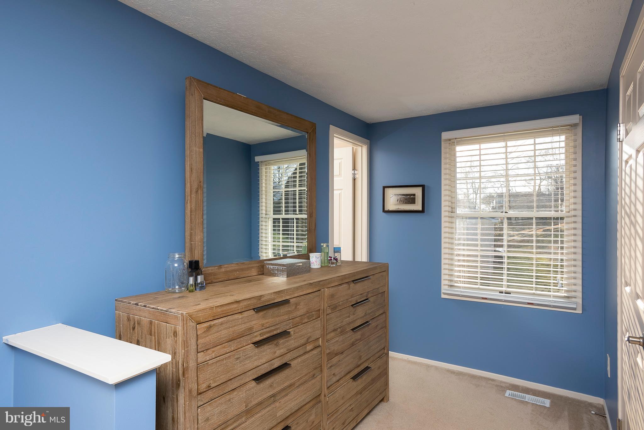 VILLAGE OF LONG REACH - Residential